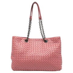 Rosa Intrecciato-Handtasche von Bottega Veneta