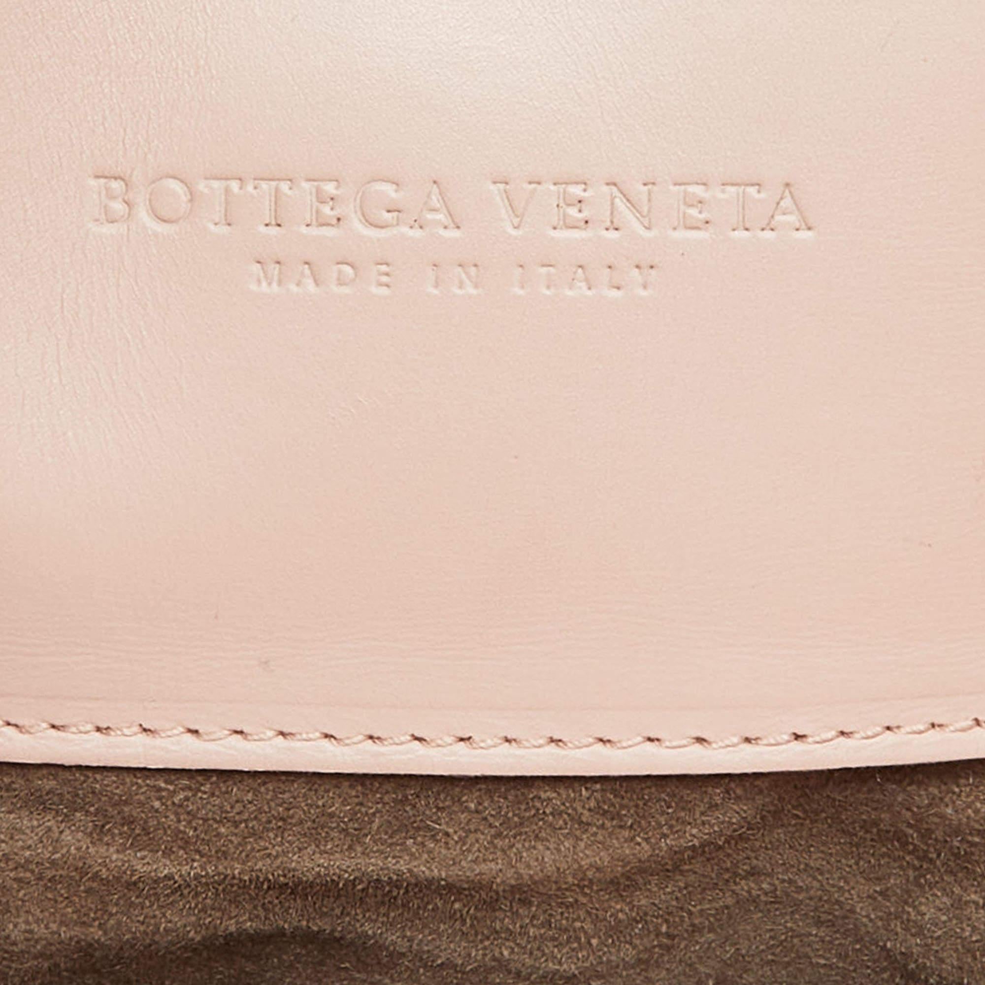 Bottega Veneta Pink Intrecciato Leather Medium Roma Tote For Sale 3