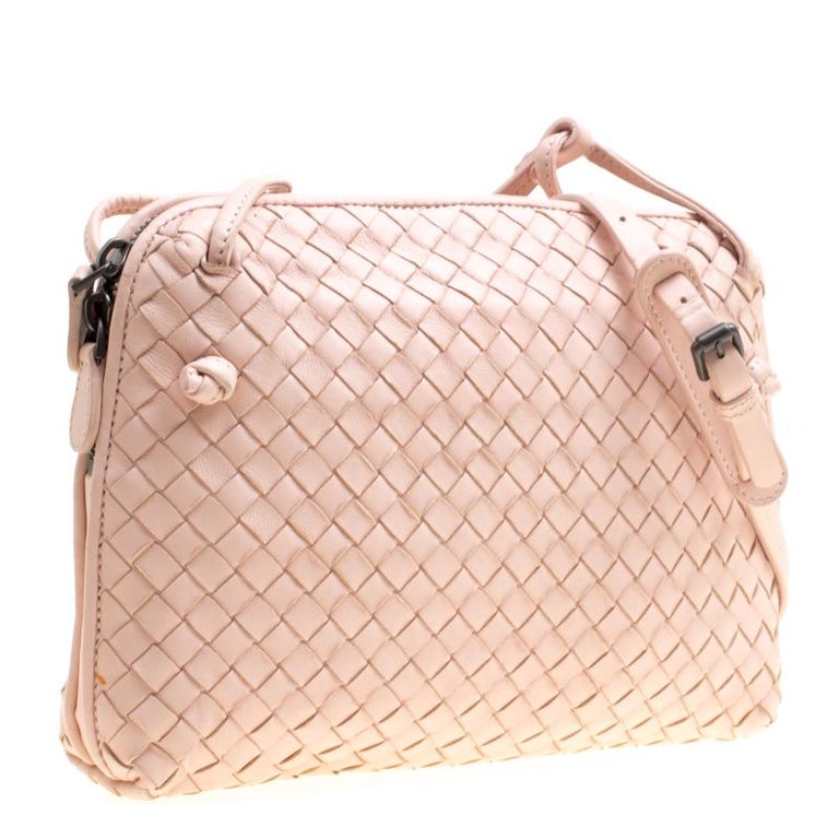 Bottega Veneta Pink Intrecciato Leather Nodini Crossbody Bag For Sale at 1stdibs