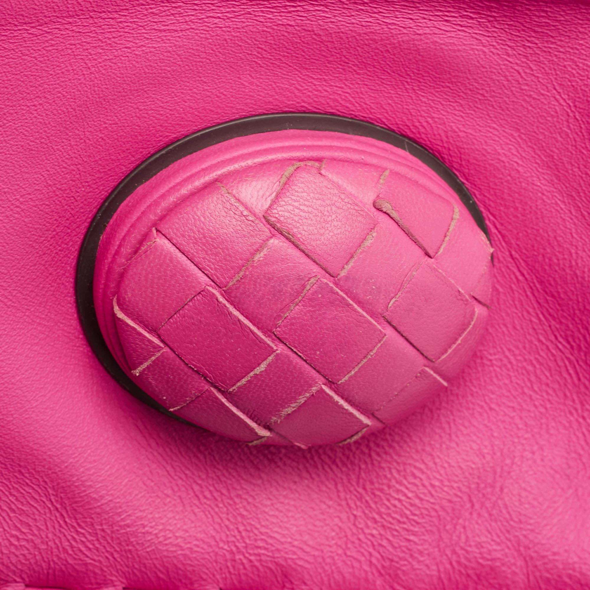 Bottega Veneta Pink Intrecciato Leather Twist Lock Flap Clutch 6
