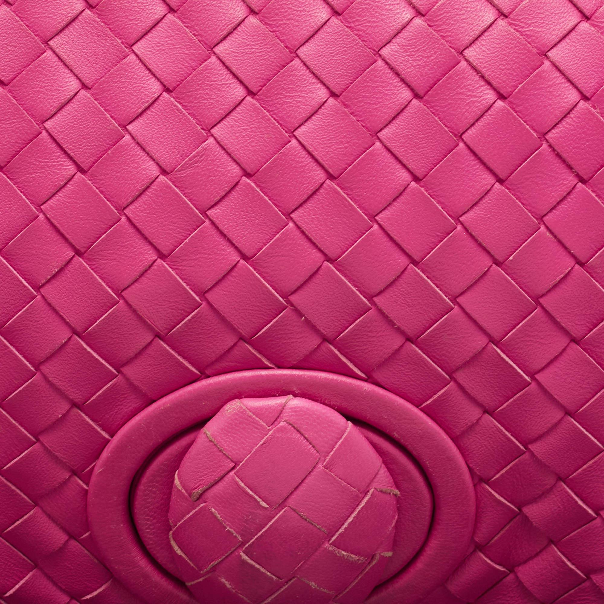 Bottega Veneta Pink Intrecciato Leather Twist Lock Flap Clutch 4