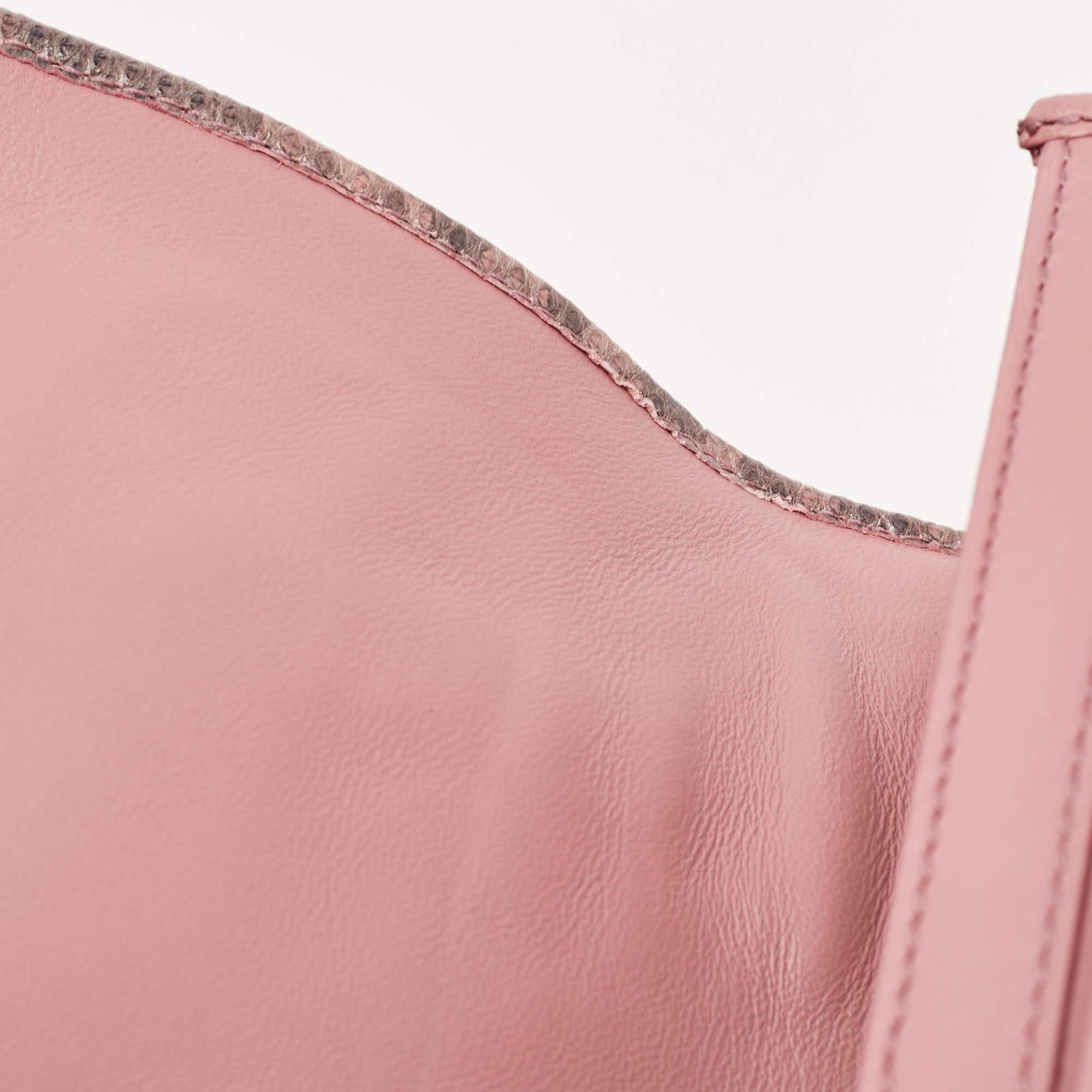 Bottega Veneta Pink Karung and Intrecciato Leather Flap Crossbody Bag For Sale 1