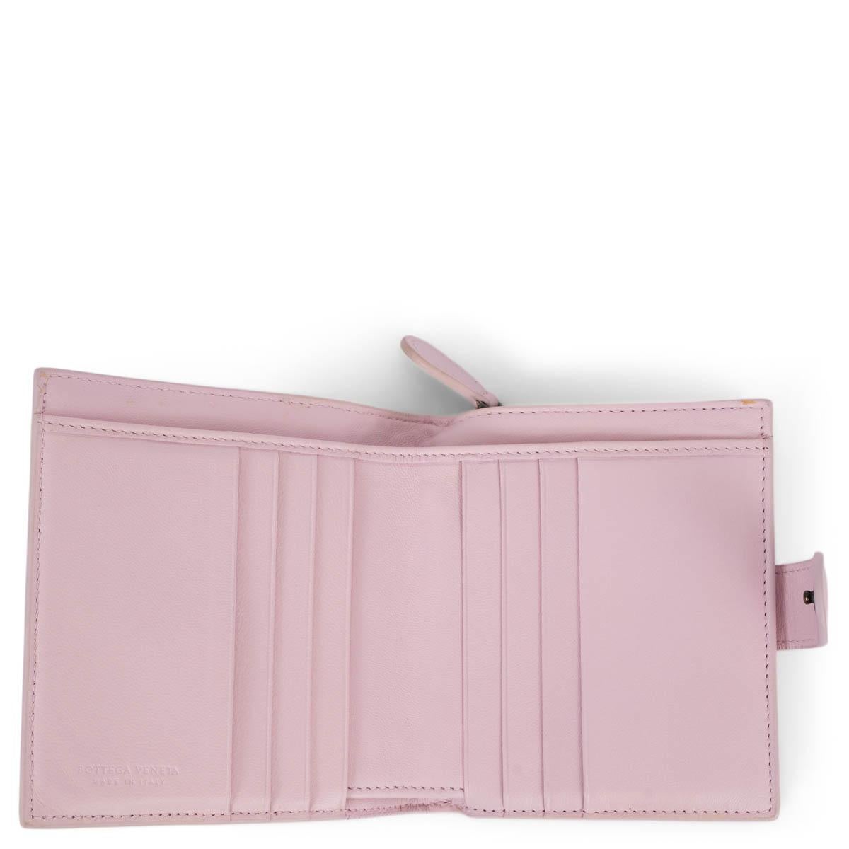 BOTTEGA VENETA kompaktes Portemonnaie aus rosa Leder INTRECCIATO Damen im Angebot
