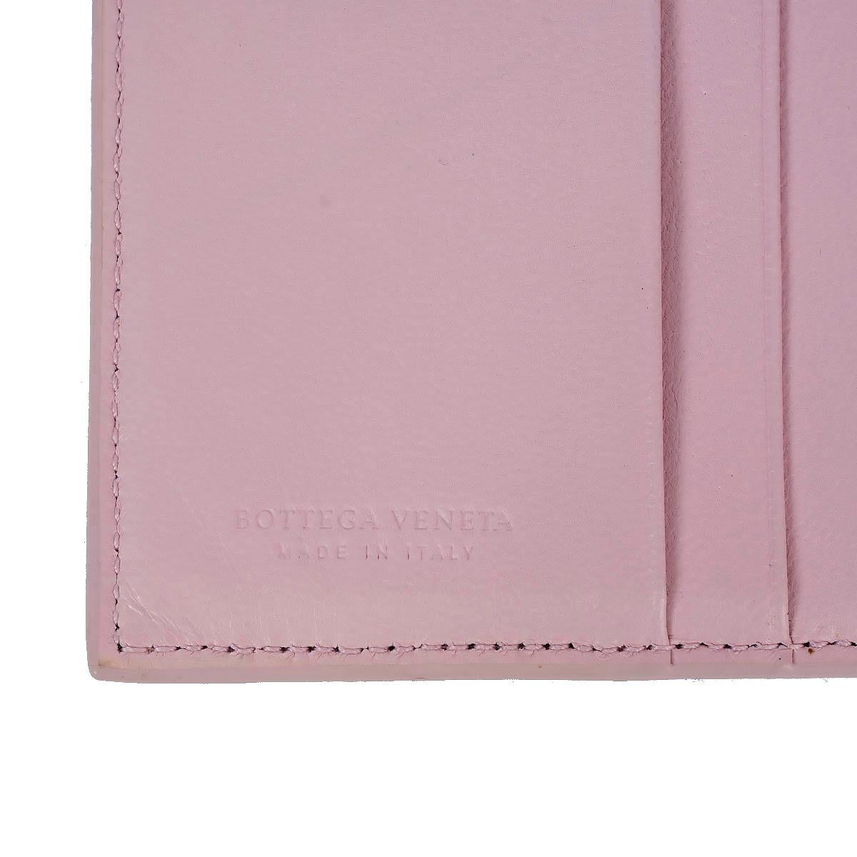 BOTTEGA VENETA kompaktes Portemonnaie aus rosa Leder INTRECCIATO im Angebot 1