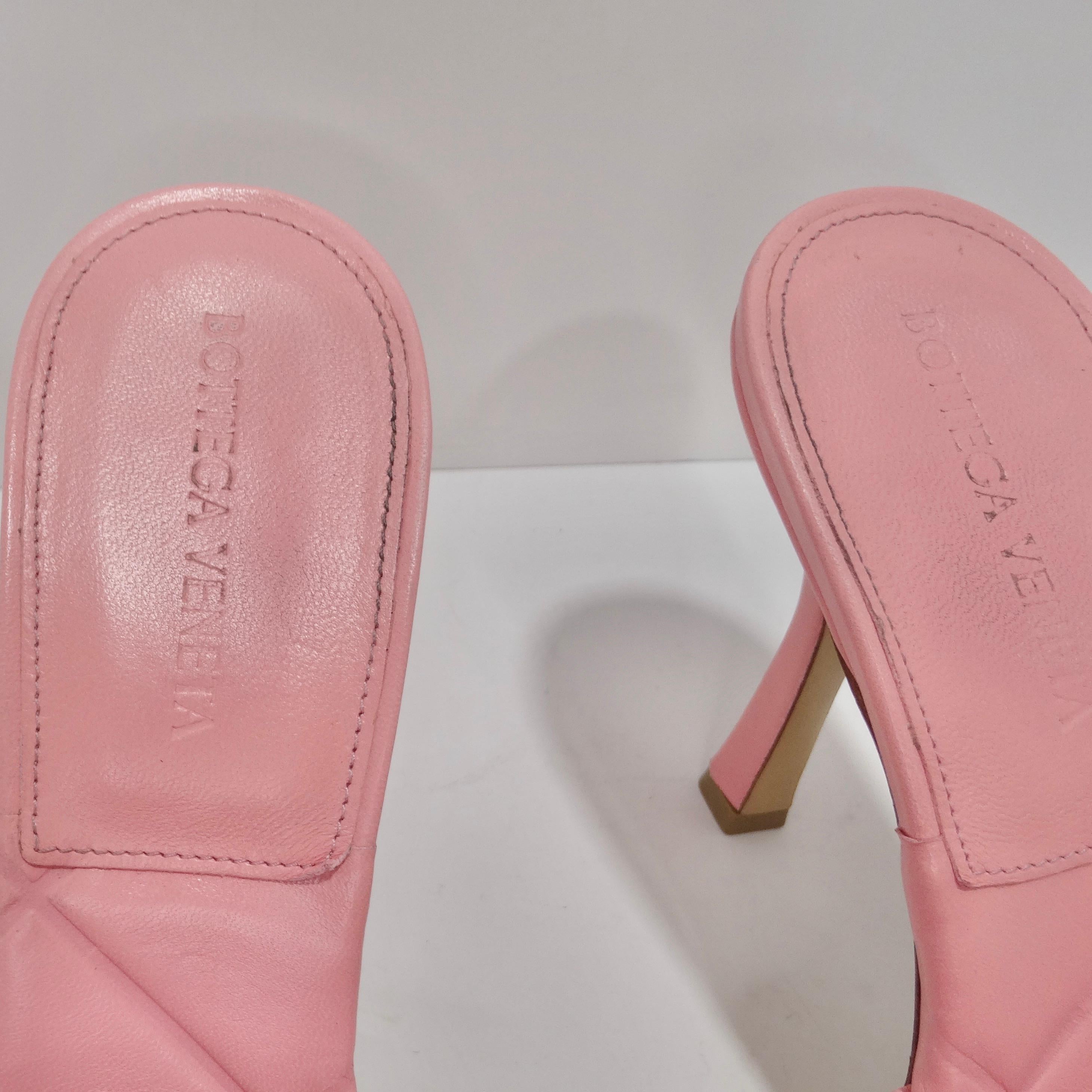 Women's or Men's Bottega Veneta Pink lido Sandals For Sale