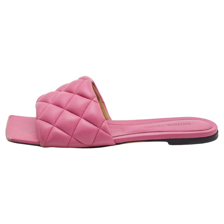 Bottega Veneta Pink Quilted Leather Flat Slides Size 37.5 For Sale