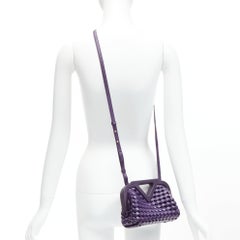 BOTTEGA VENETA Point Intrecciato woven leather triangle handle crossbody bag