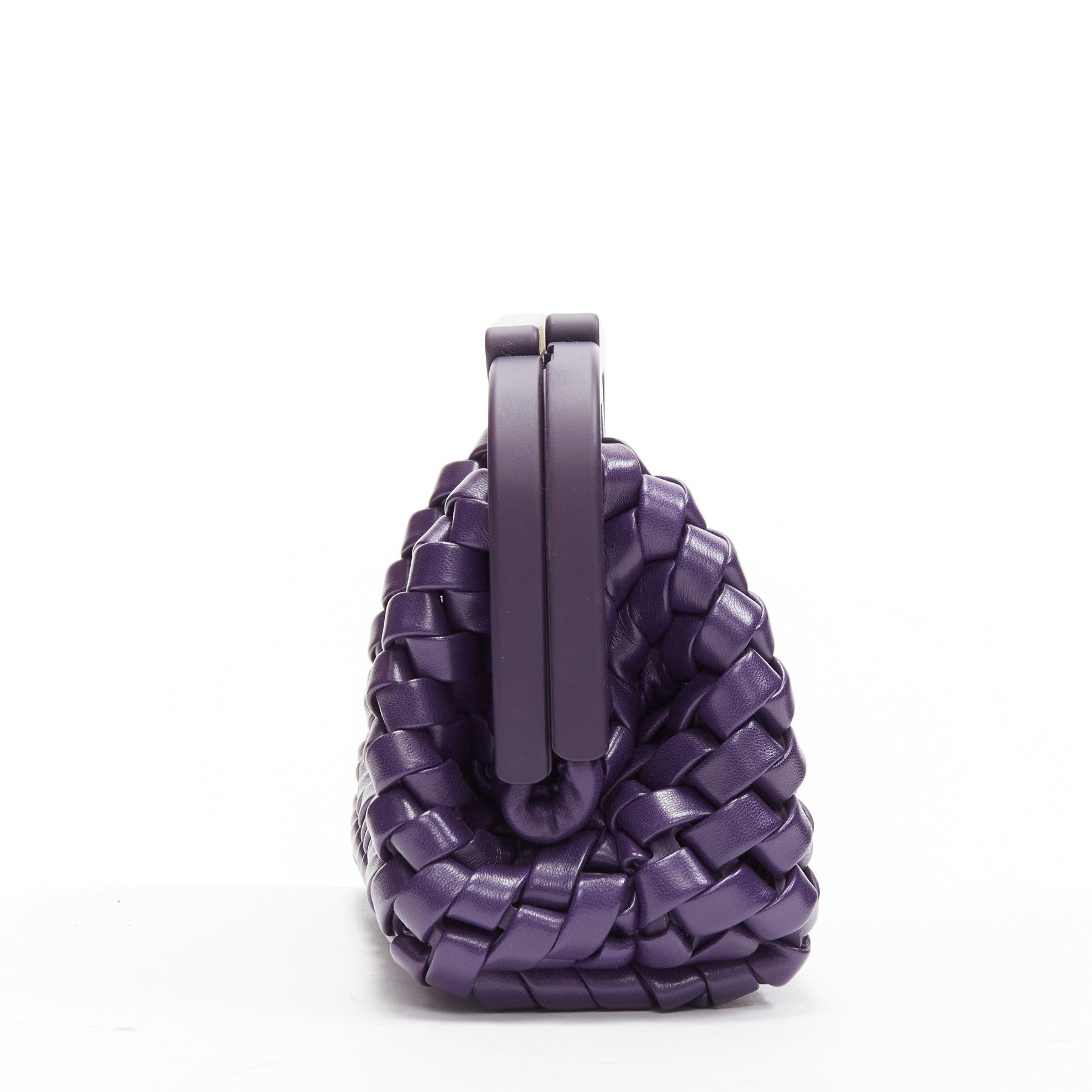 BOTTEGA VENETA Point purple Intrecciato woven triangle handle crossbody bag In Good Condition For Sale In Hong Kong, NT
