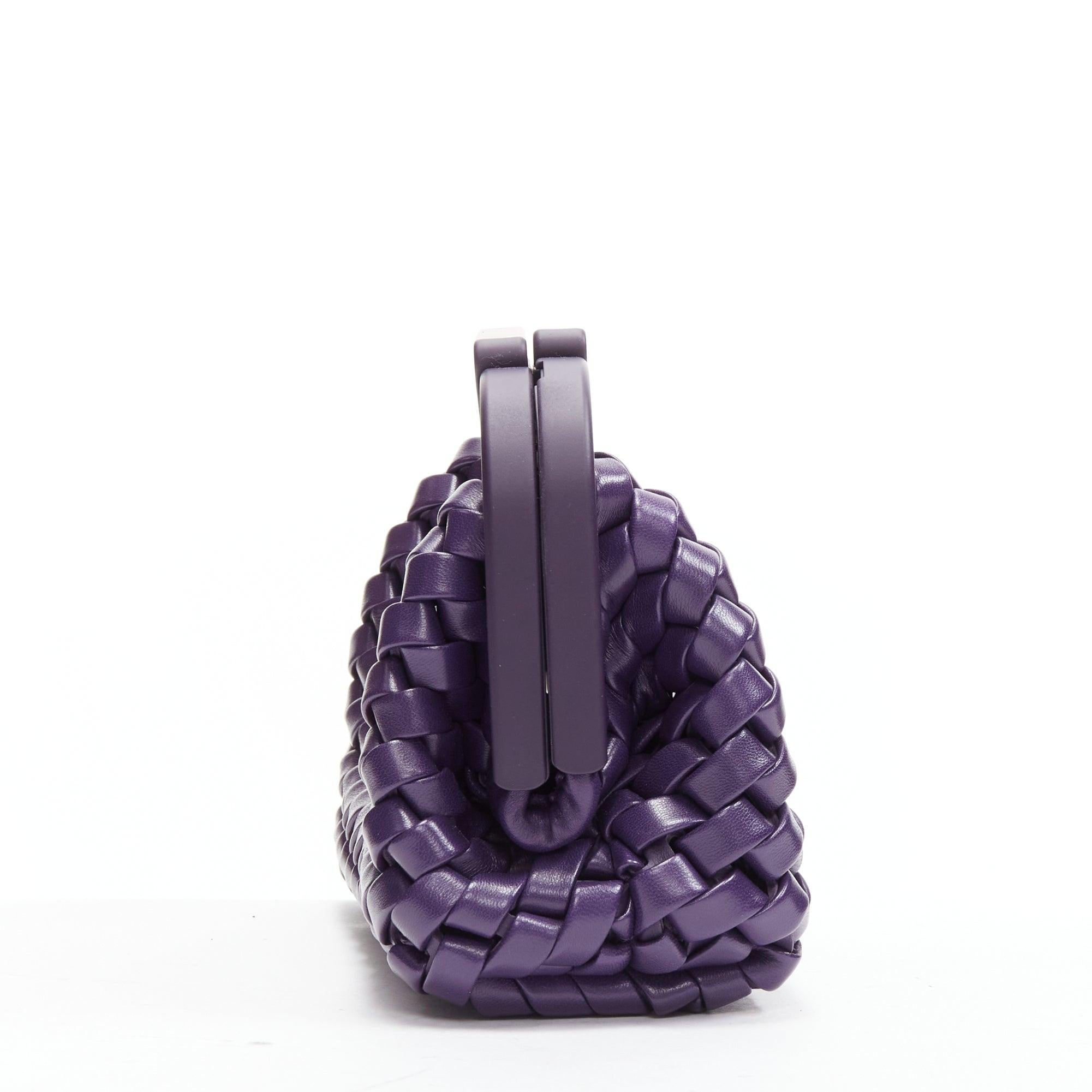 BOTTEGA VENETA Point purple Intrecciato woven triangle handle crossbody bag For Sale 2