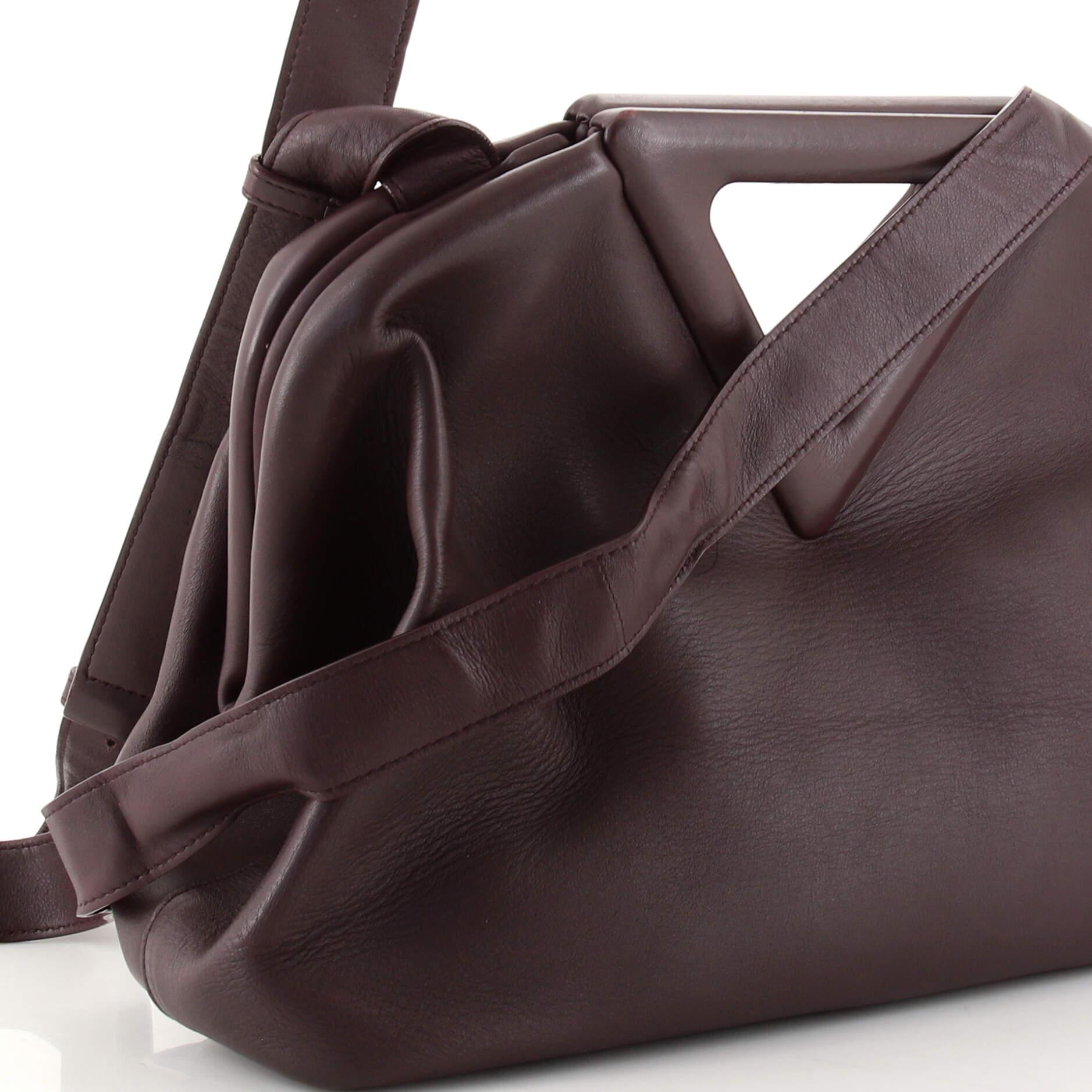 Bottega Veneta Point Shoulder Bag Leather Medium 1