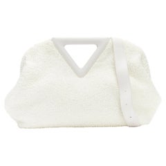 BOTTEGA VENETA Point Triangle white sponge boucle raffia leather shoulder bag
