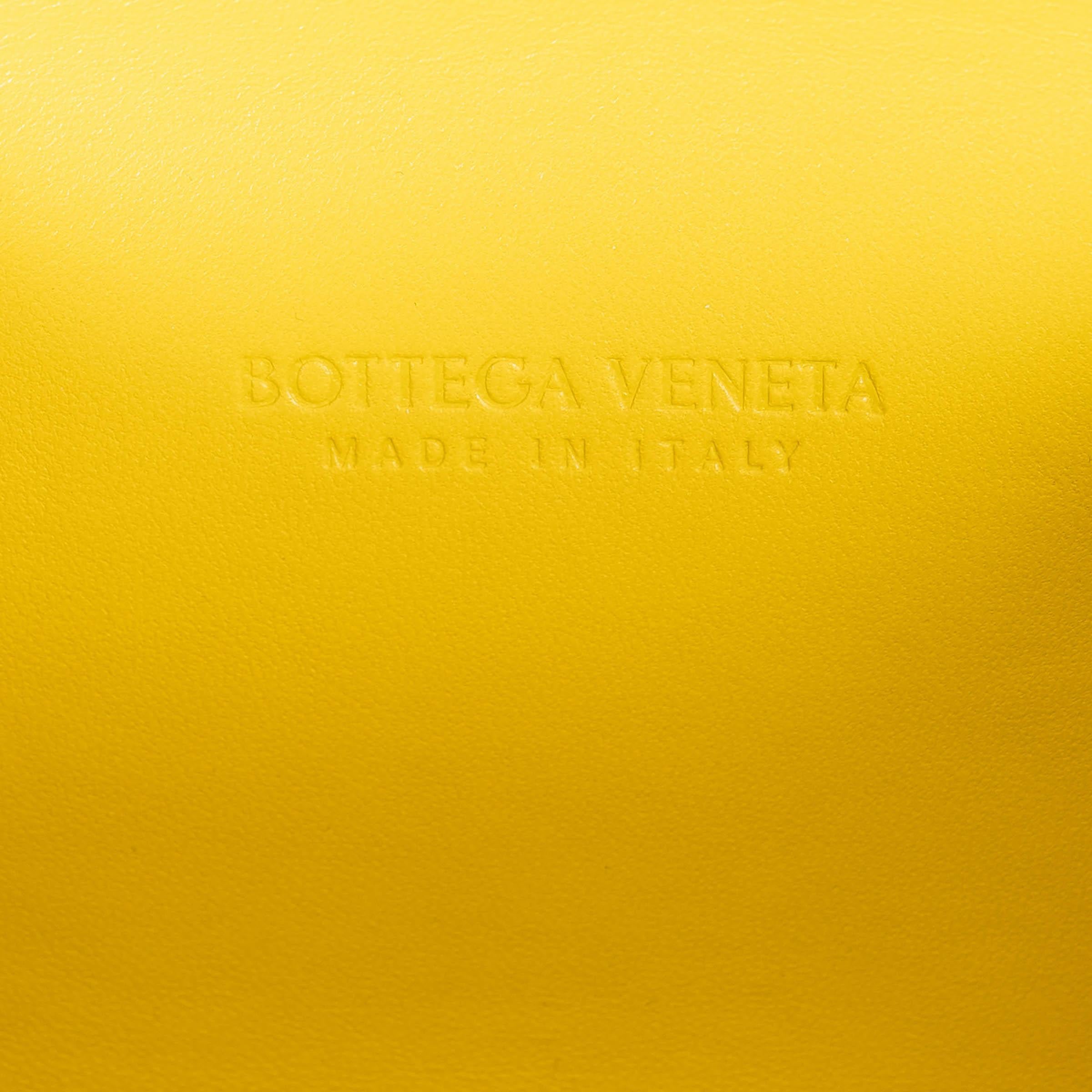 BOTTEGA VENETA Pollen yellow leather KNOT MINAUDIERE Clutch Bag For Sale 2