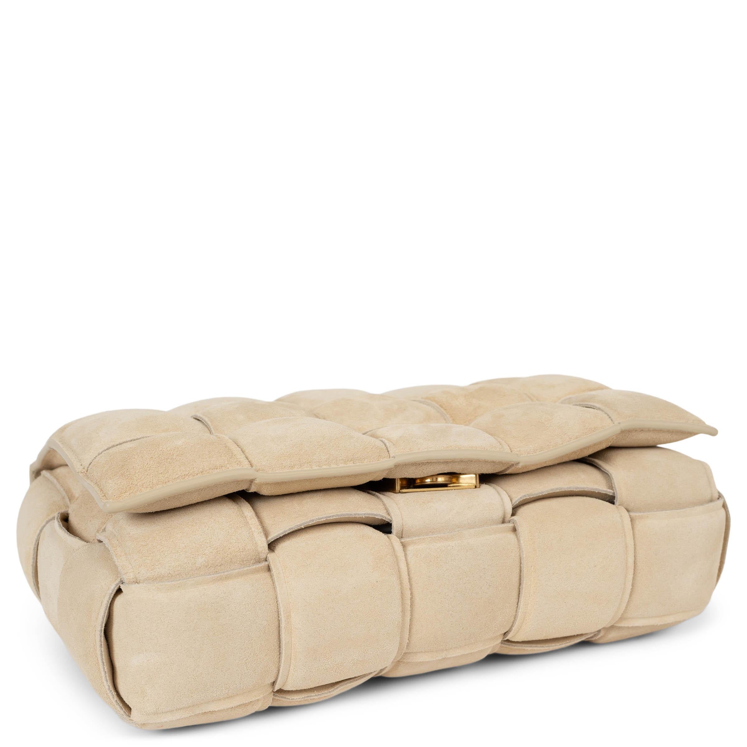 BOTTEGA VENETA Sac à main en daim Intrecciato beige porridge Maxi Neuf - En vente à Zürich, CH