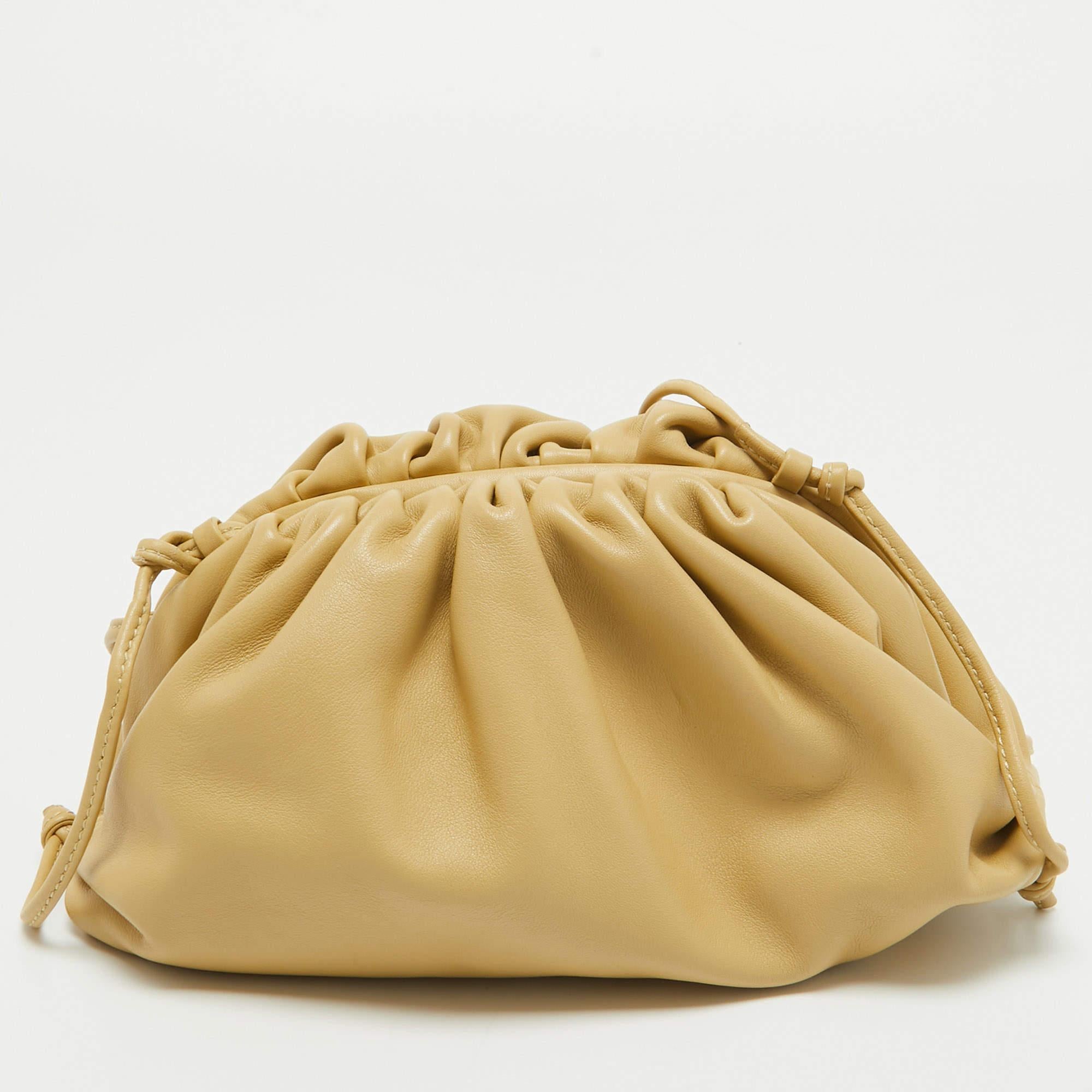 Functional and stylish, this designer label's collections capture the effortless, elegant finesse of the modern woman. Crafted from quality materials, this chic bag is easy to carry and can fit in your daily essentials effortlessly.

Includes: