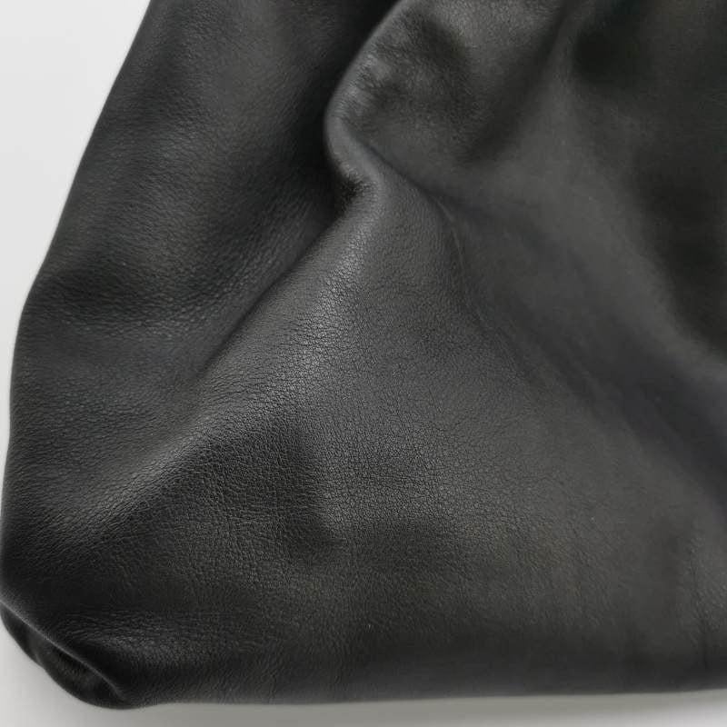 Bottega Veneta Bolsa Piel de Becerro Negra Grande en venta 5