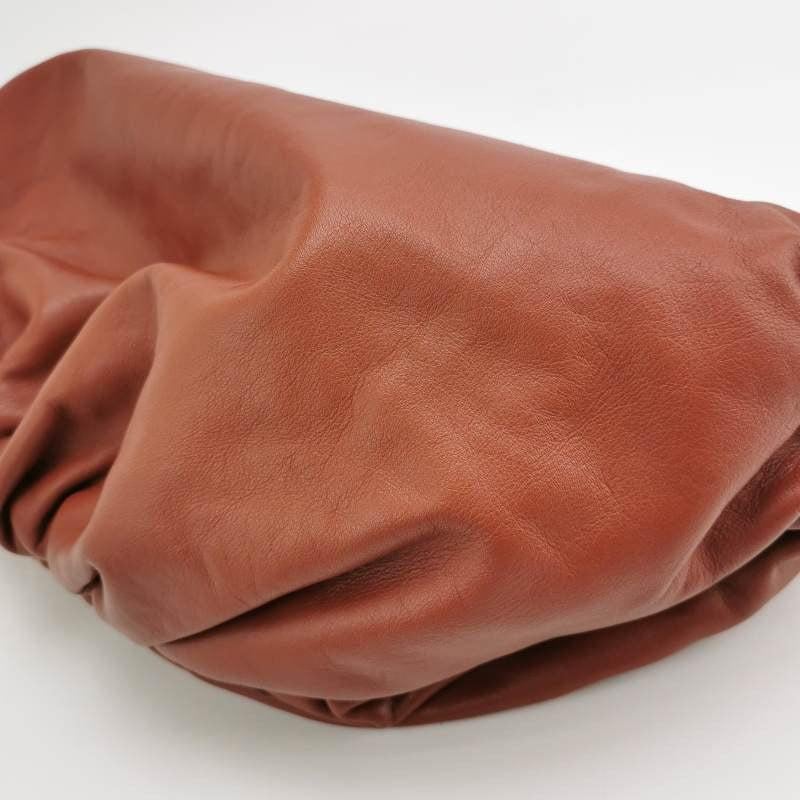 Bottega Veneta Pouch Calfskin Leather Brick Red Large For Sale 5
