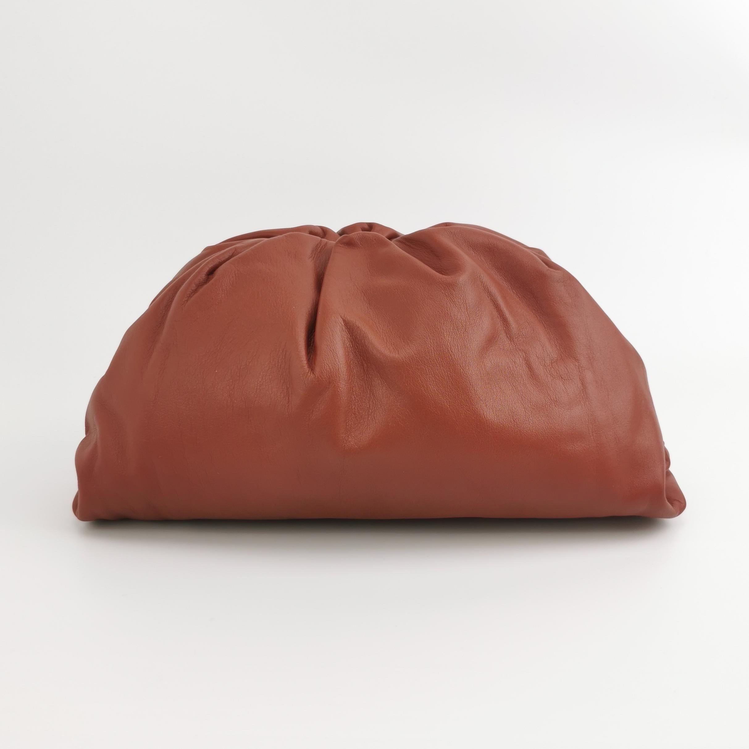 Bottega Veneta Bolsa Piel de Becerro Rojo Ladrillo Grande Marrón en venta