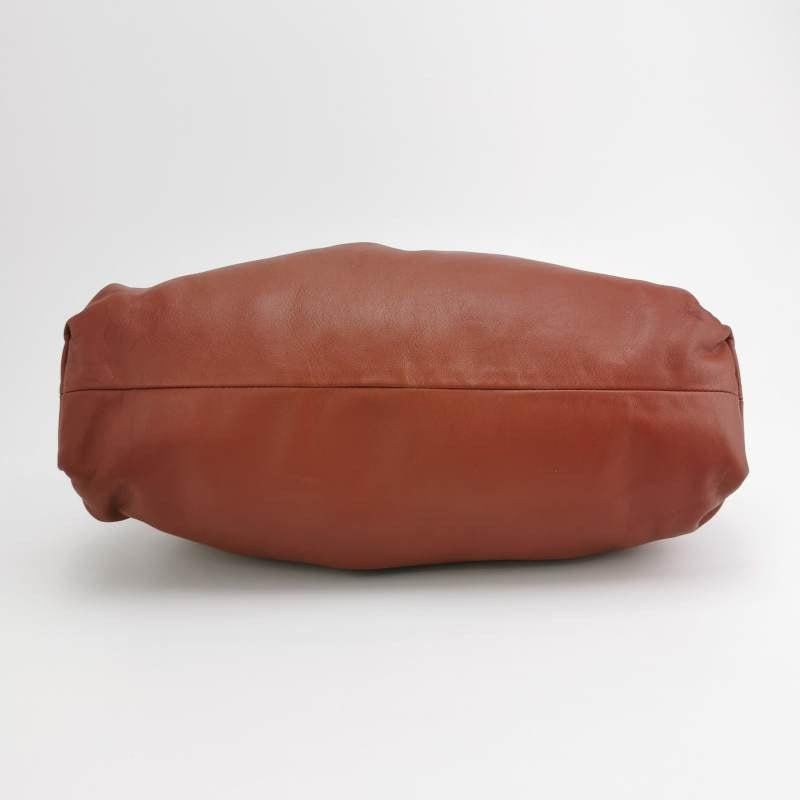 Women's Bottega Veneta Pouch Calfskin Leather Brick Red Large For Sale
