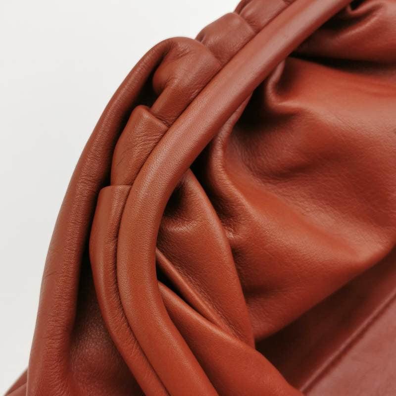 Bottega Veneta Pouch Calfskin Leather Brick Red Large For Sale 2