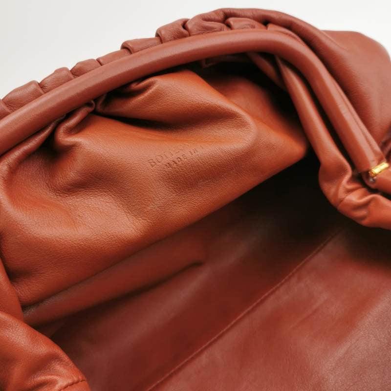 Bottega Veneta Pouch Calfskin Leather Brick Red Large For Sale 3