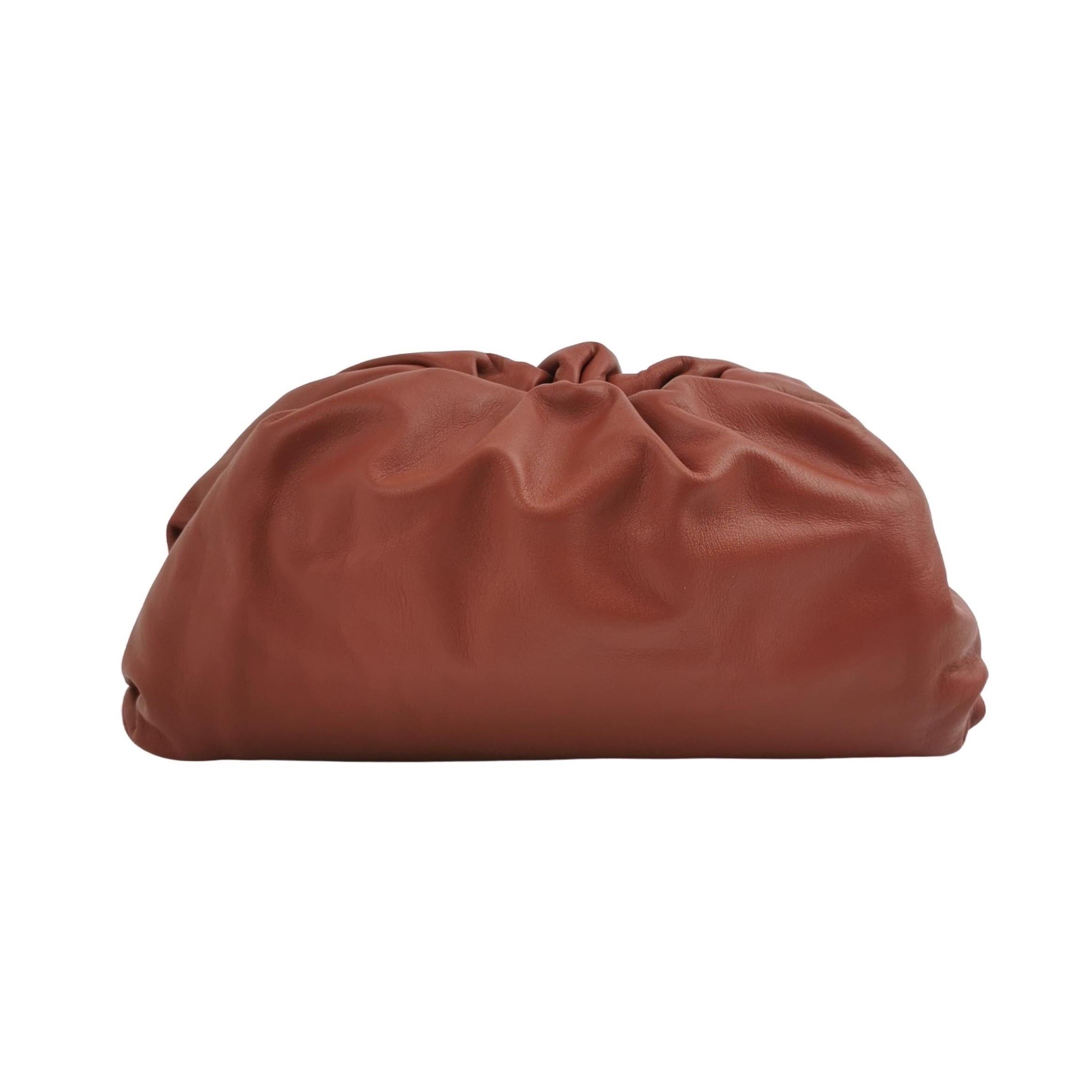 Bottega Veneta Bolsa Piel de Becerro Rojo Ladrillo Grande