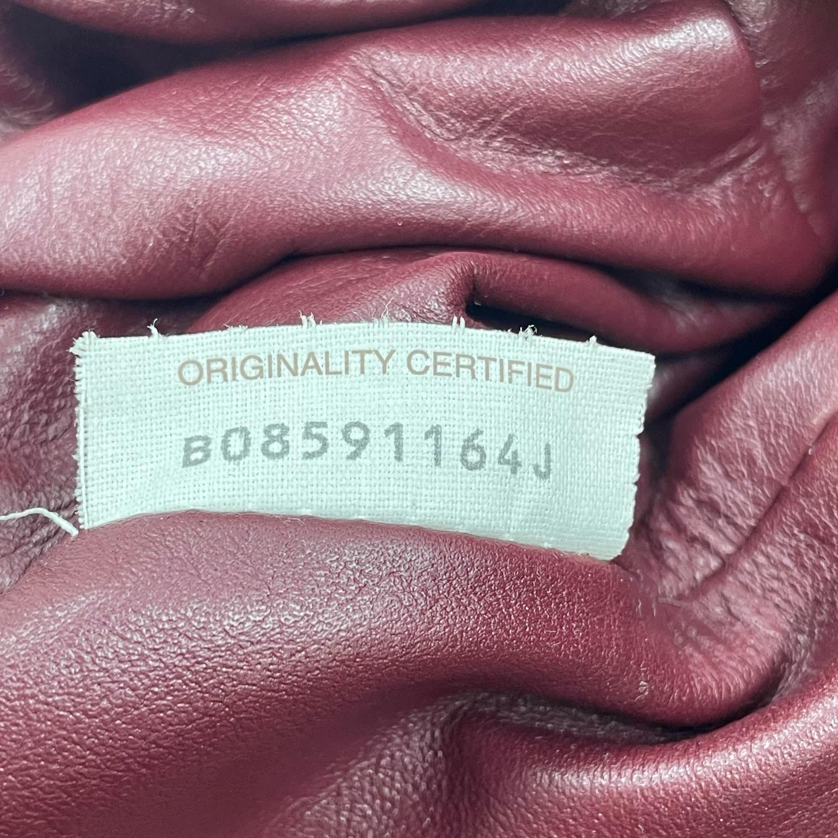 Bottega Veneta Pochette en cuir de veau Bourgogne Large en vente 13