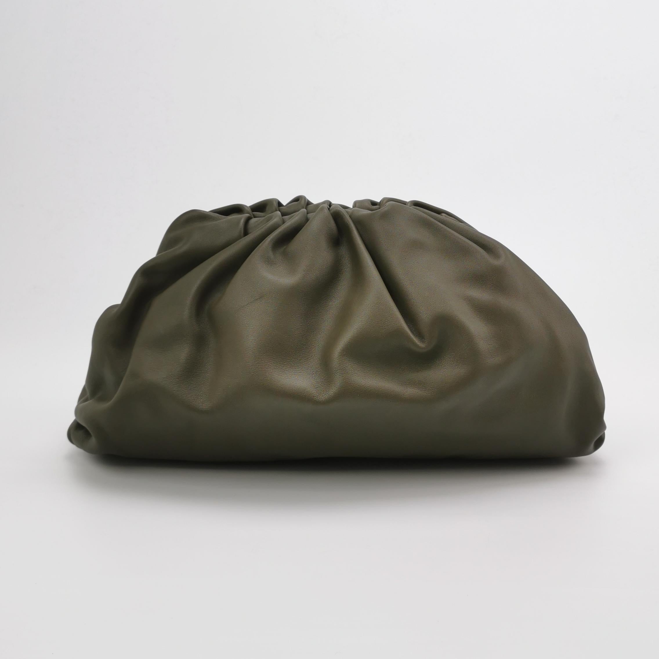 Donna Bottega Veneta Marsupio in pelle di vitello Greene & Greene Grande in vendita