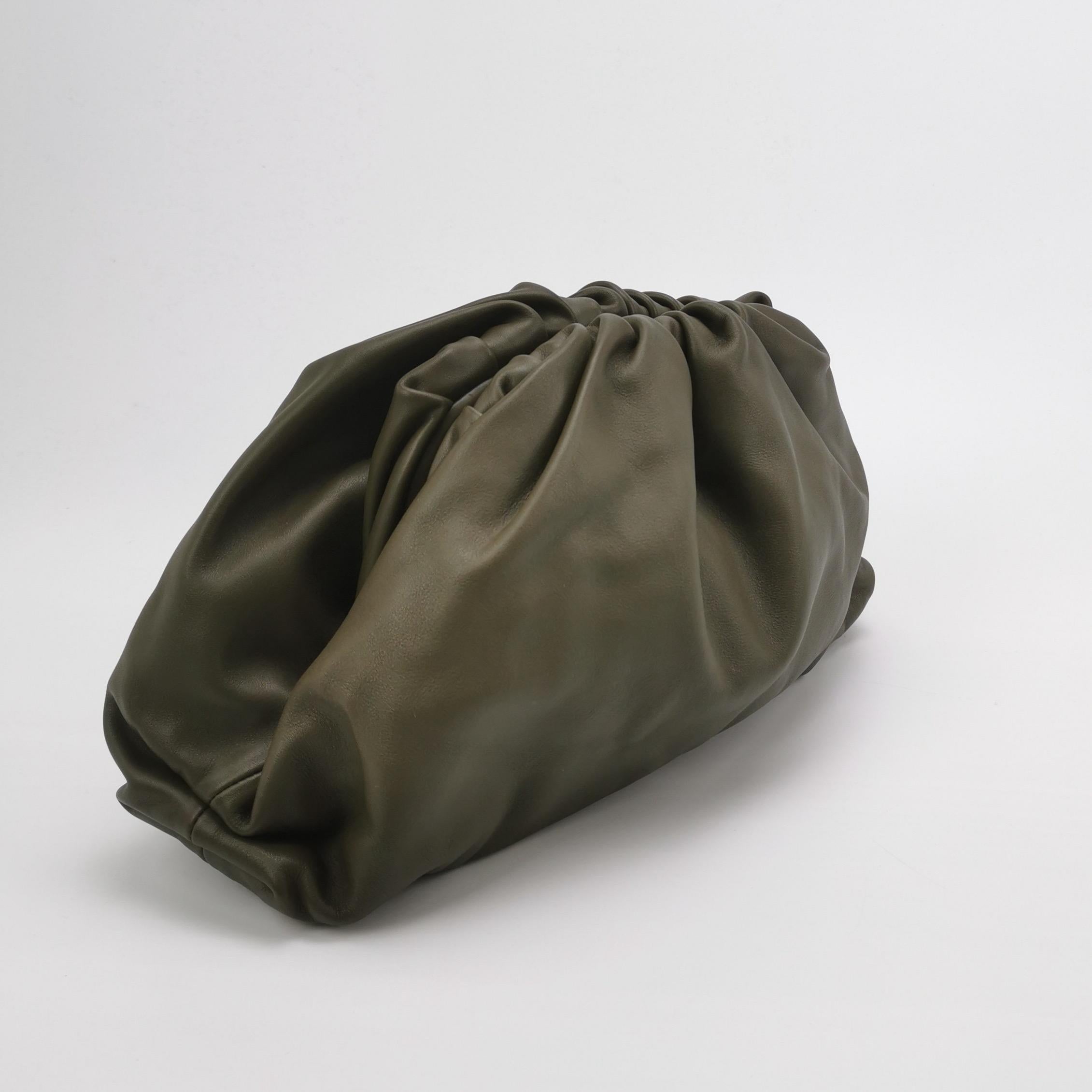 Bottega Veneta Marsupio in pelle di vitello Greene & Greene Grande in vendita 1