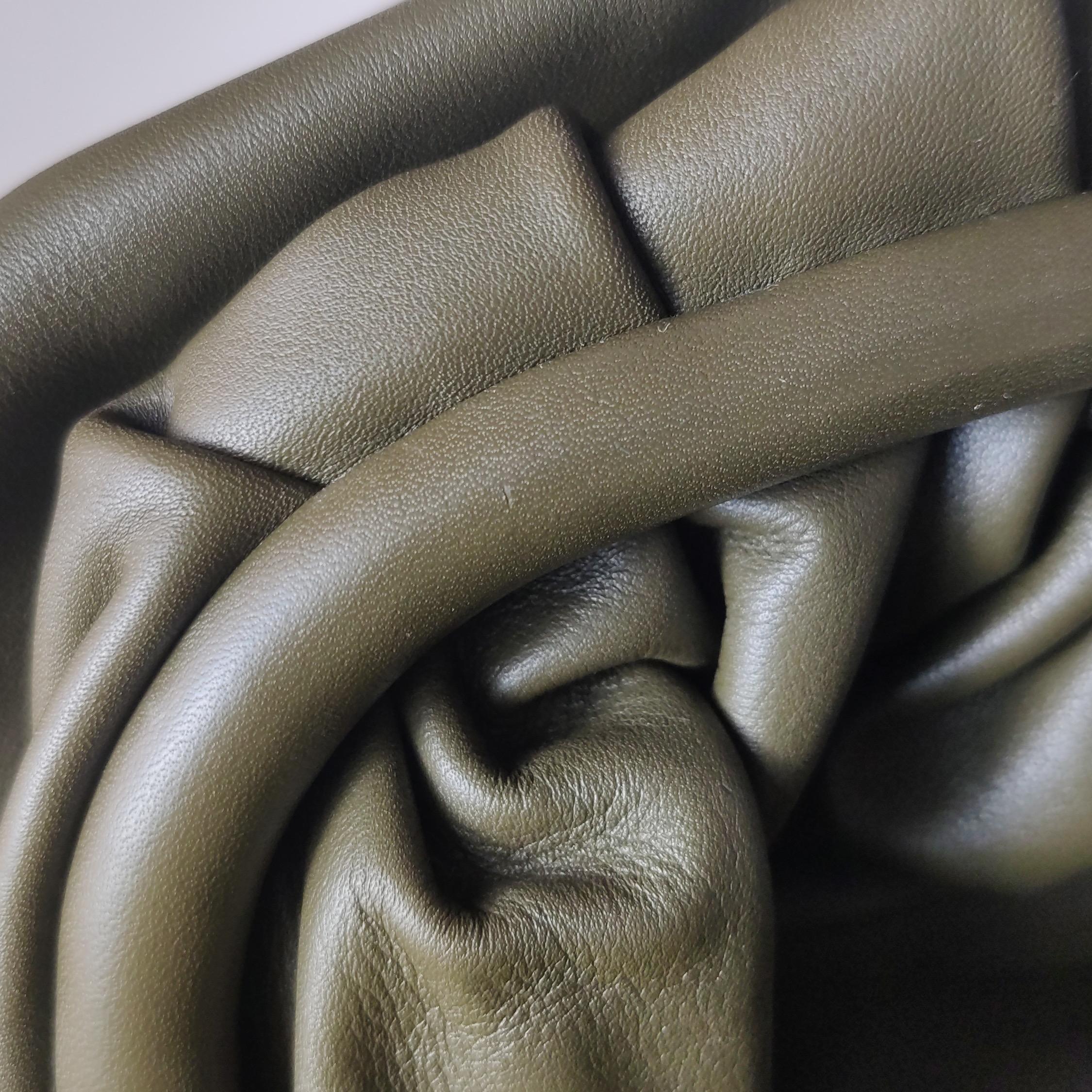 Bottega Veneta Marsupio in pelle di vitello Greene & Greene Grande in vendita 4