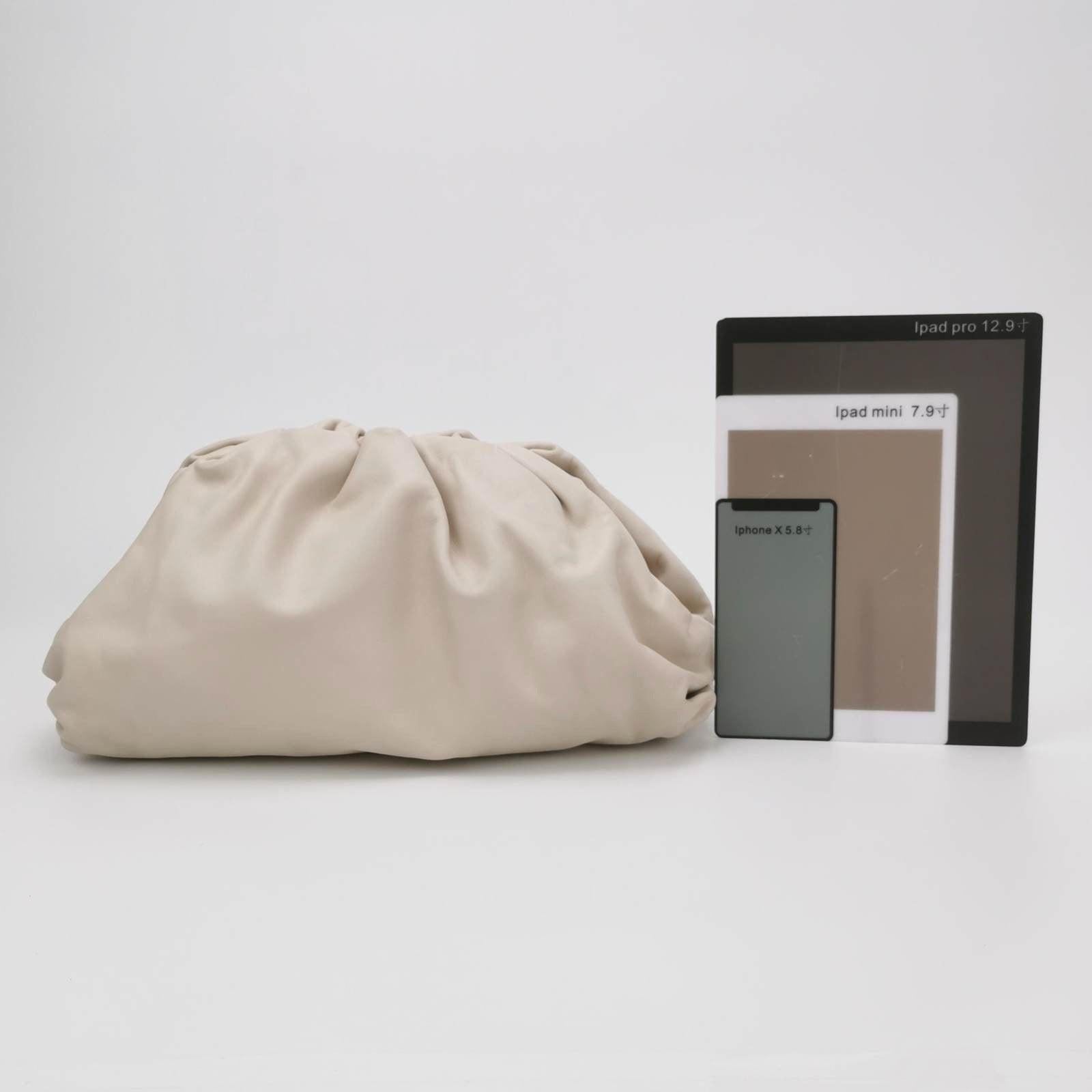 Brown Bottega Veneta Pouch Calfskin Leather White Ecru Large For Sale