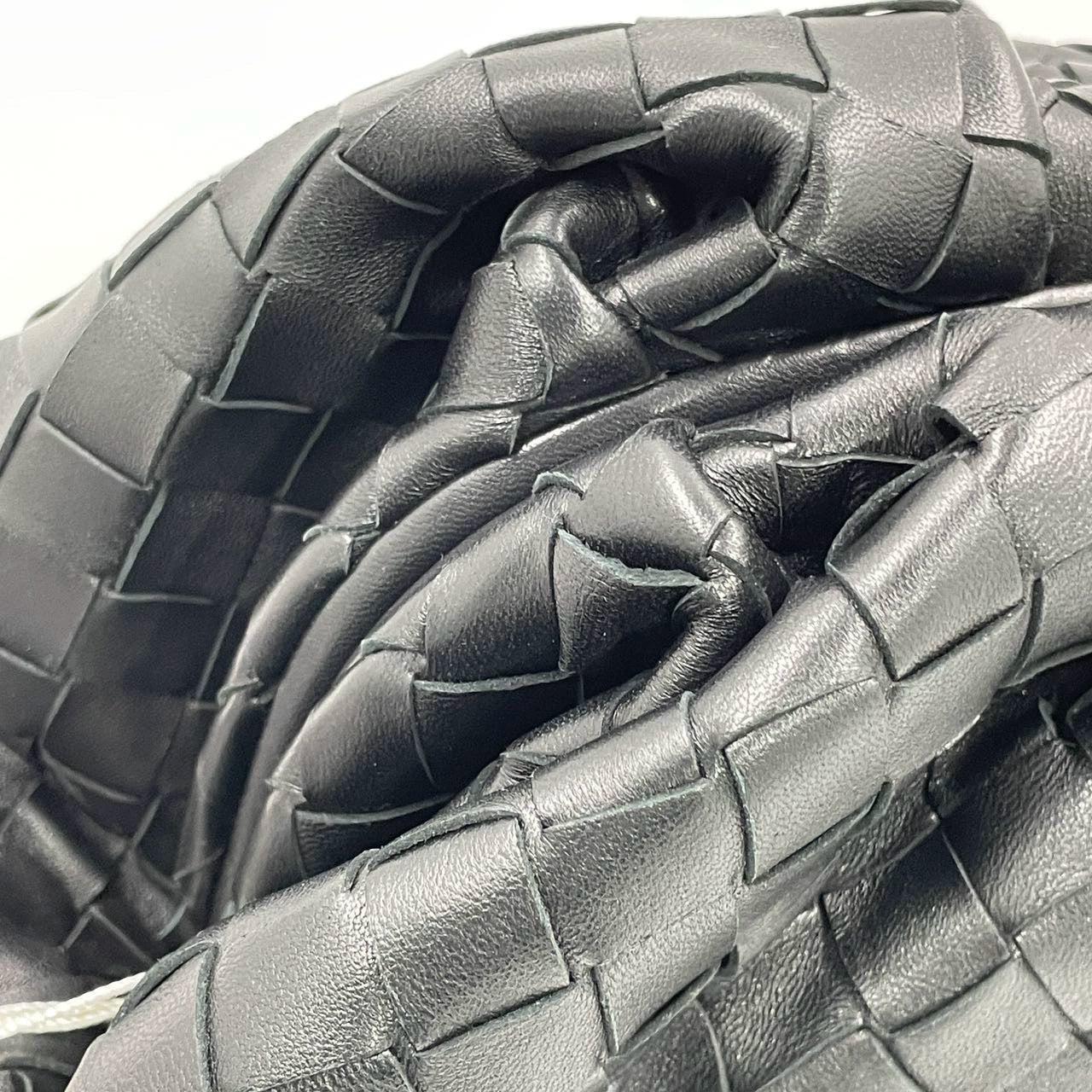 Bottega Veneta Pouch Large Intrecciato Black Calfskin Leather Clutch For Sale 11