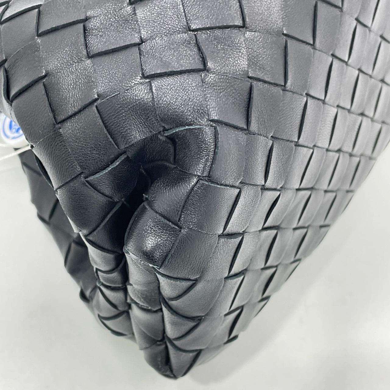 Bottega Veneta Pouch Large Intrecciato Black Calfskin Leather Clutch For Sale 12