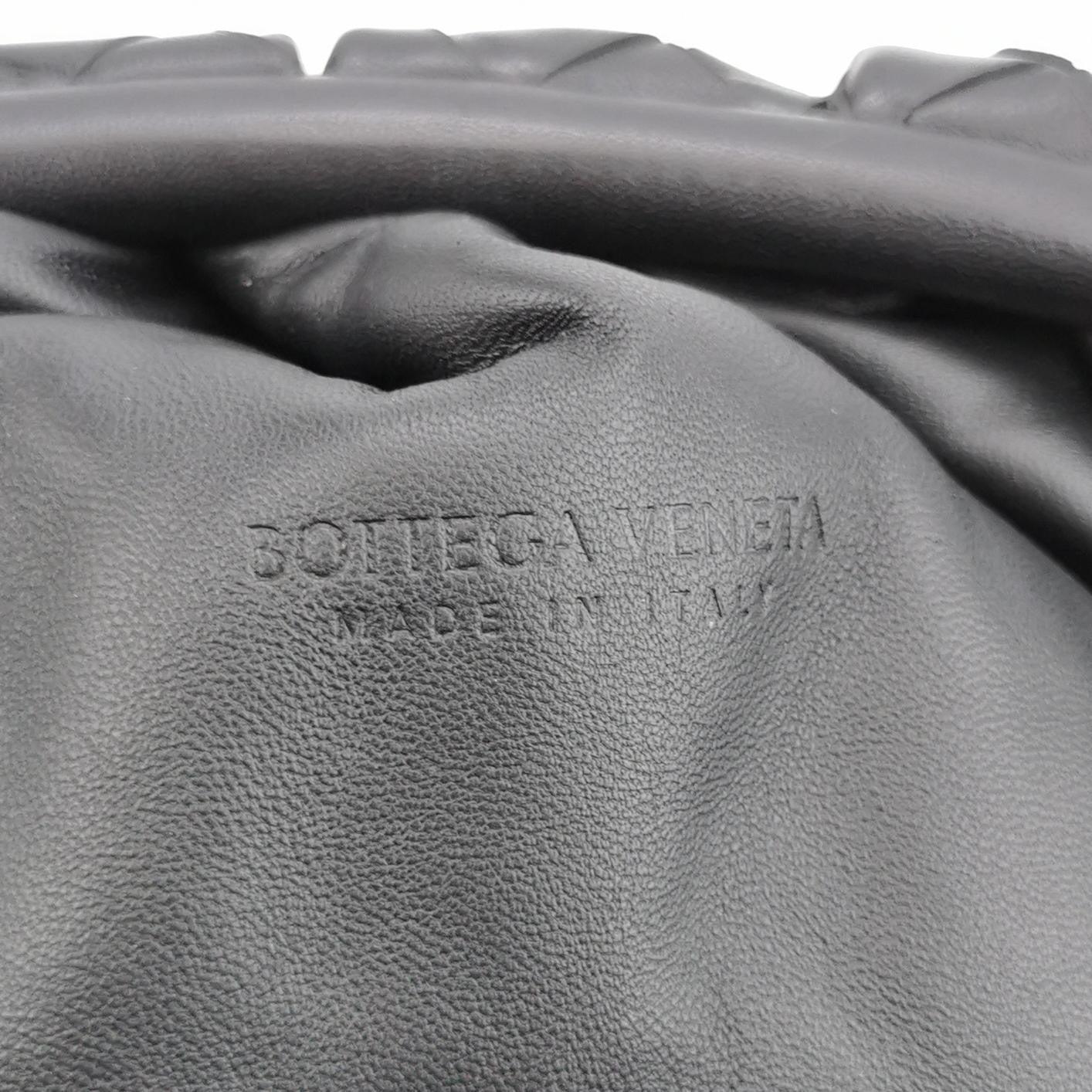 Bottega Veneta Pouch Large Intrecciato Black Calfskin Leather Clutch For Sale 3