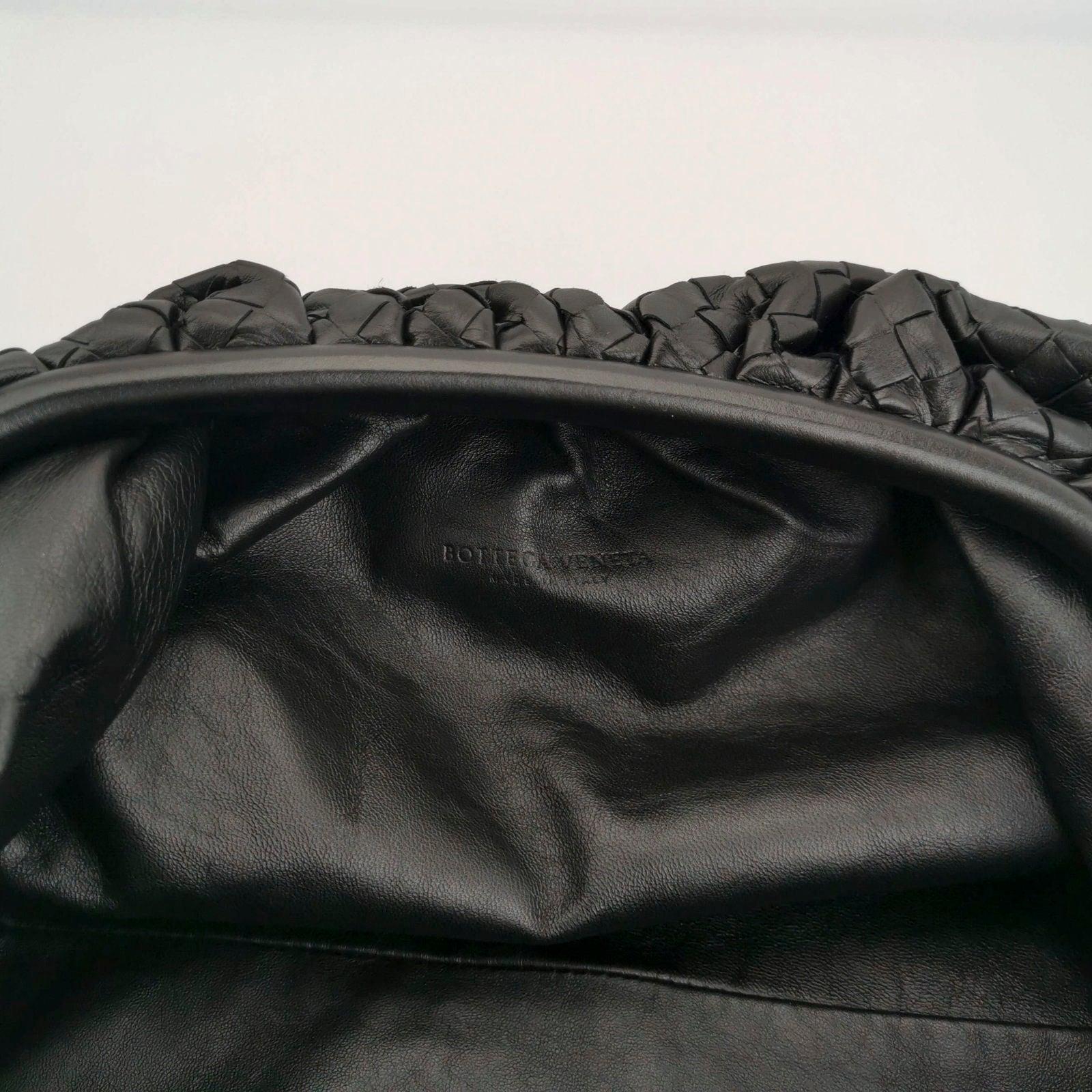 Bottega Veneta Pouch Large Intrecciato Black Calfskin Leather Clutch 4