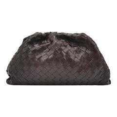Bottega Veneta Pochette Large Intrecciato Cuir de veau brun chocolat foncé