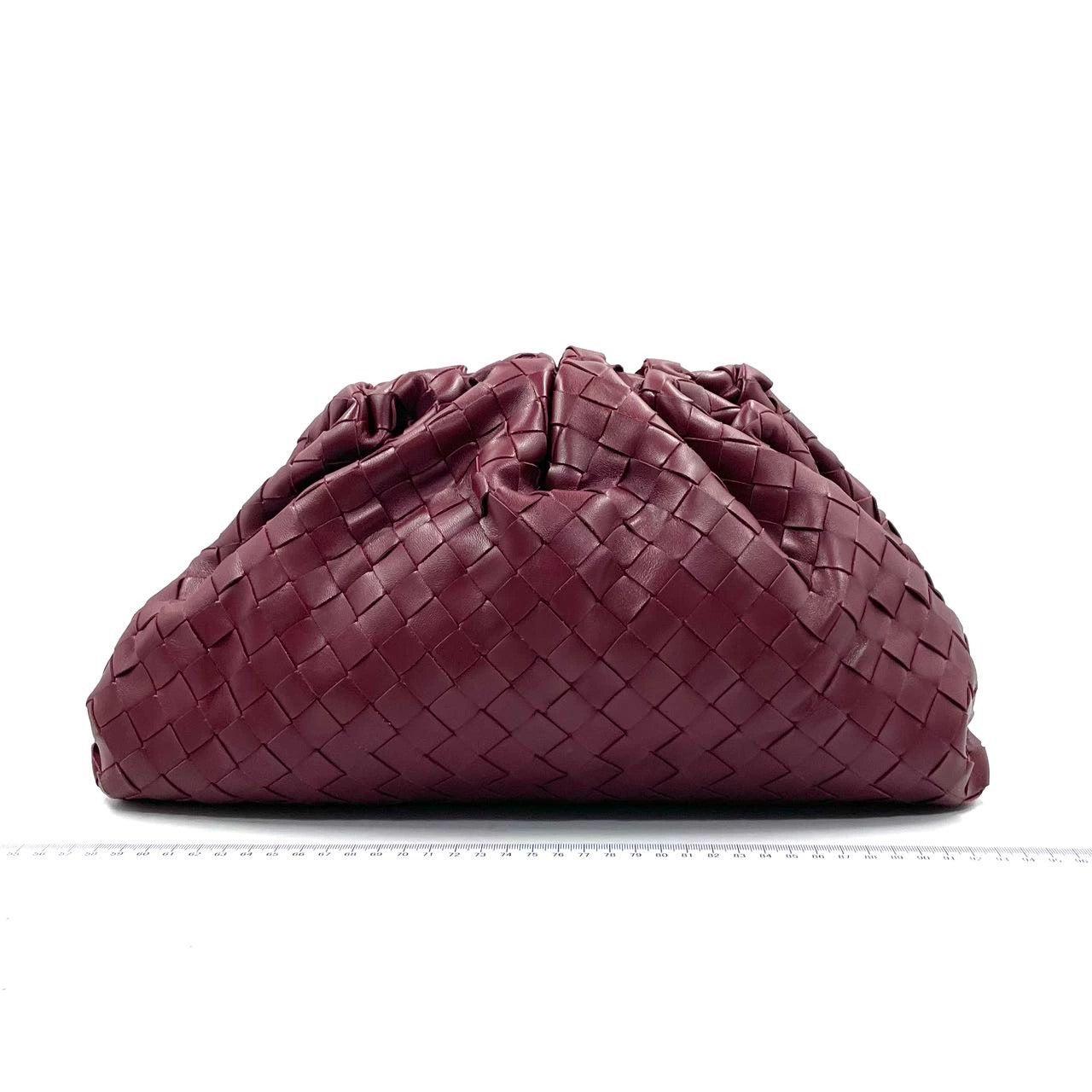 Bottega Veneta Pouch Large Intrecciato Leather Clutch Burgundy In New Condition In AUBERVILLIERS, FR