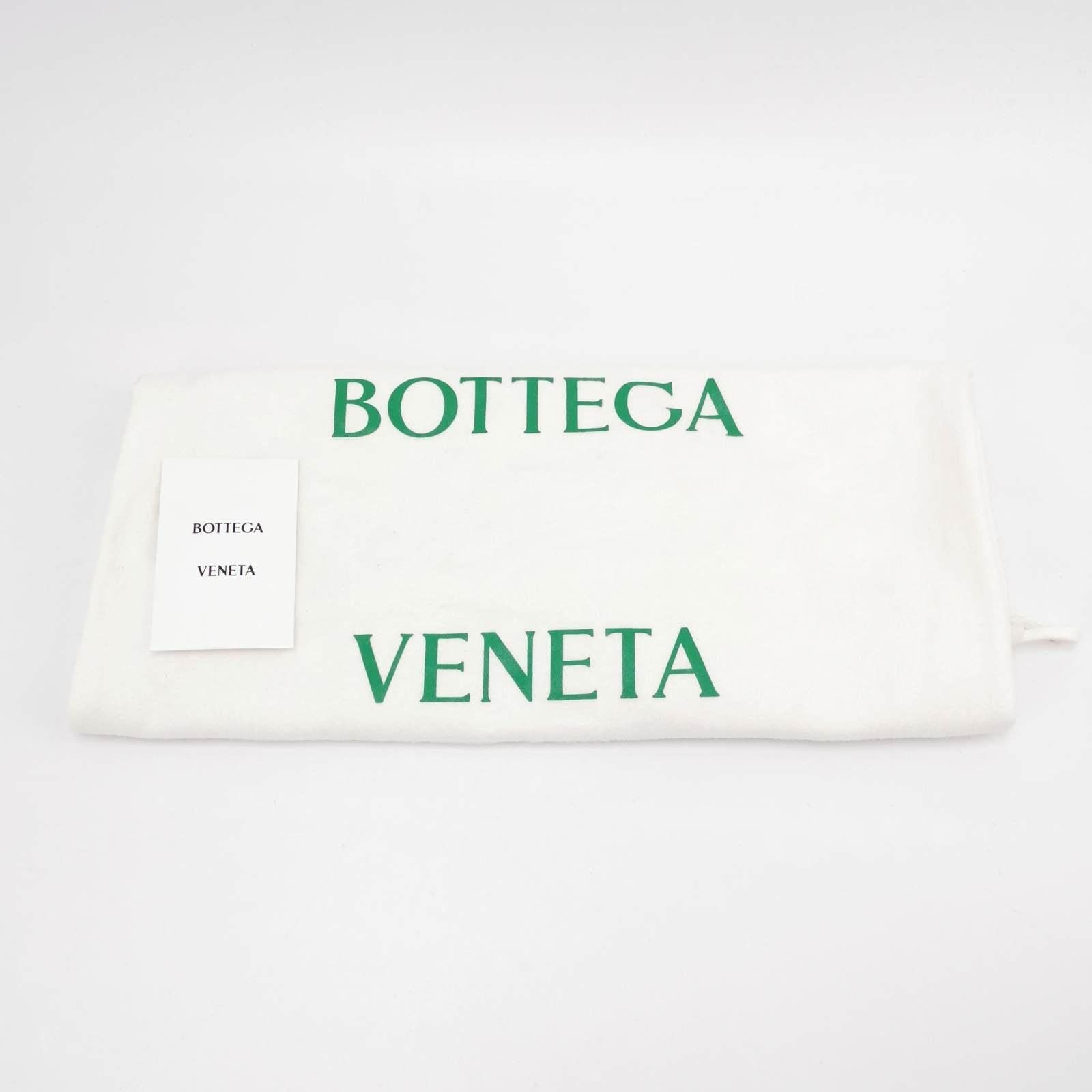 Bottega Veneta Pouch Large Intrecciato White Lambskin Leather Clutch 3