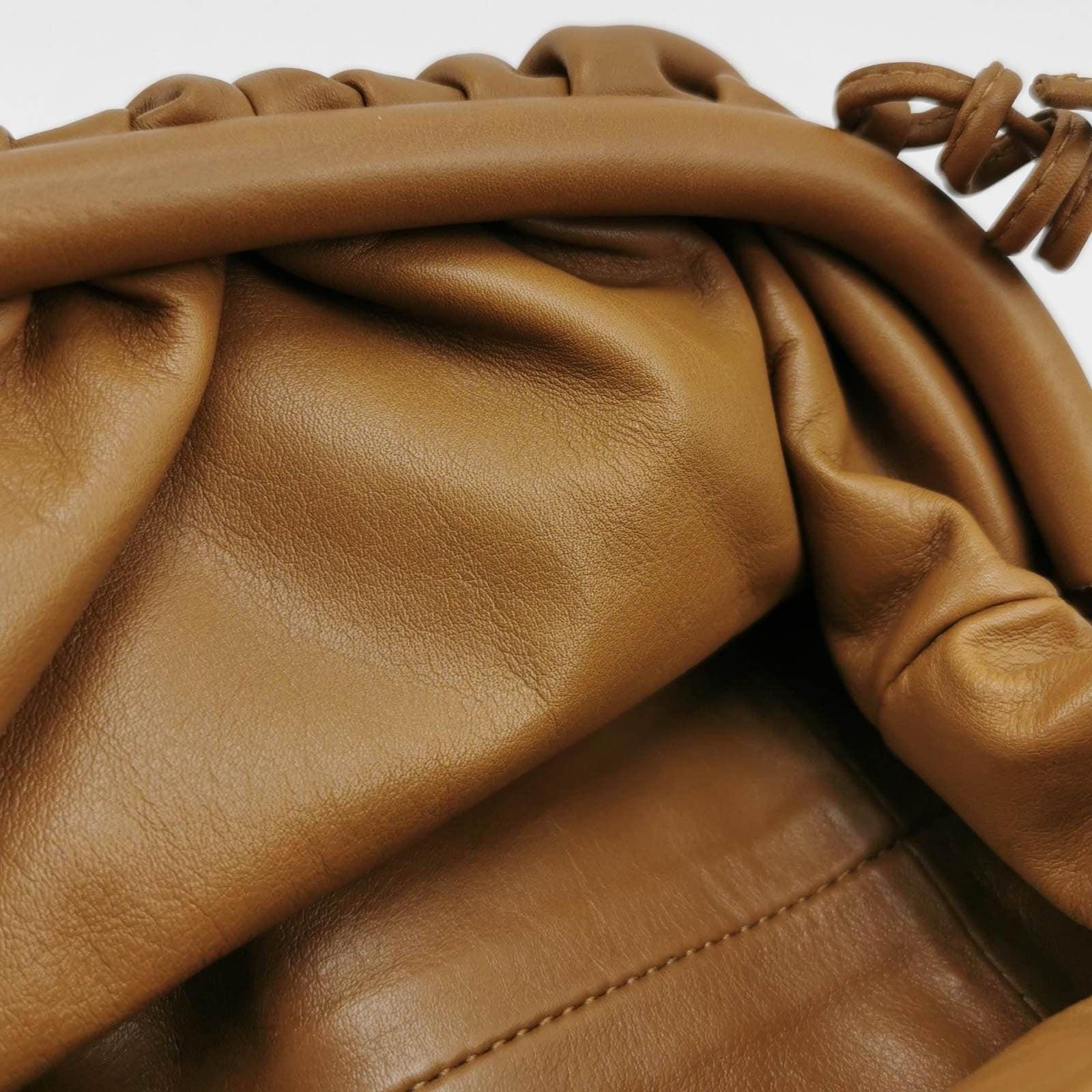 Bottega Veneta Pouch Mini Brown Leather For Sale 7