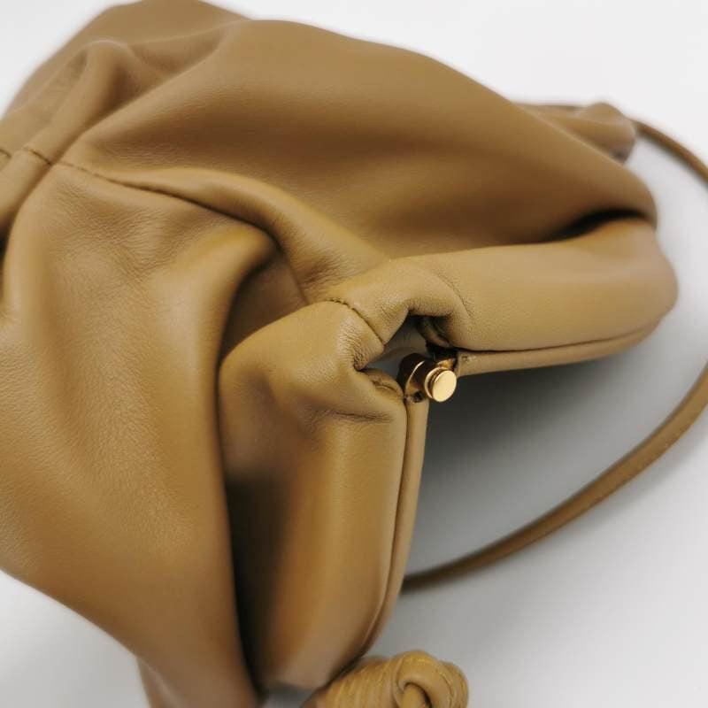 Bottega Veneta Pouch Mini Brown Leather For Sale 7