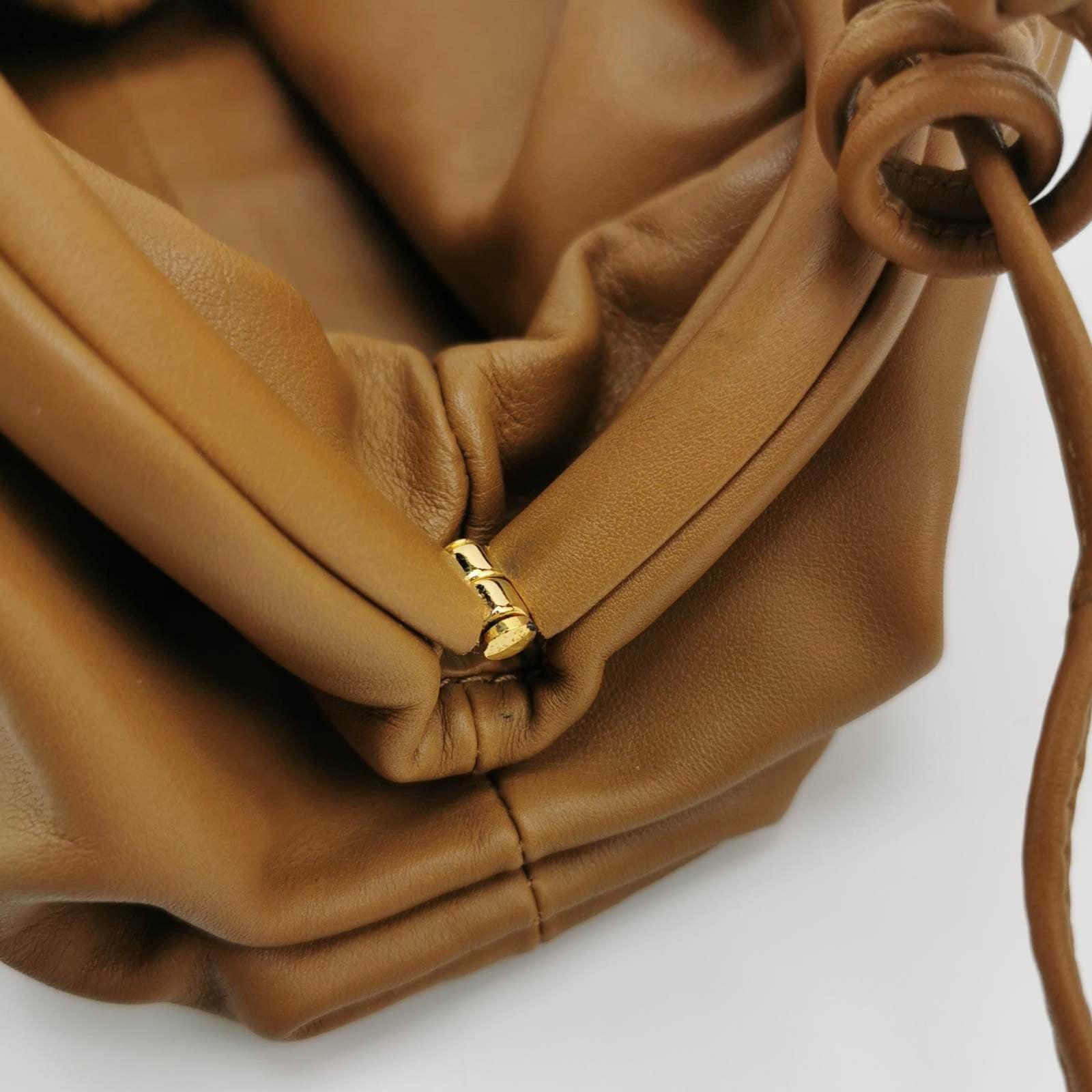 Bottega Veneta Pouch Mini Brown Leather For Sale 8
