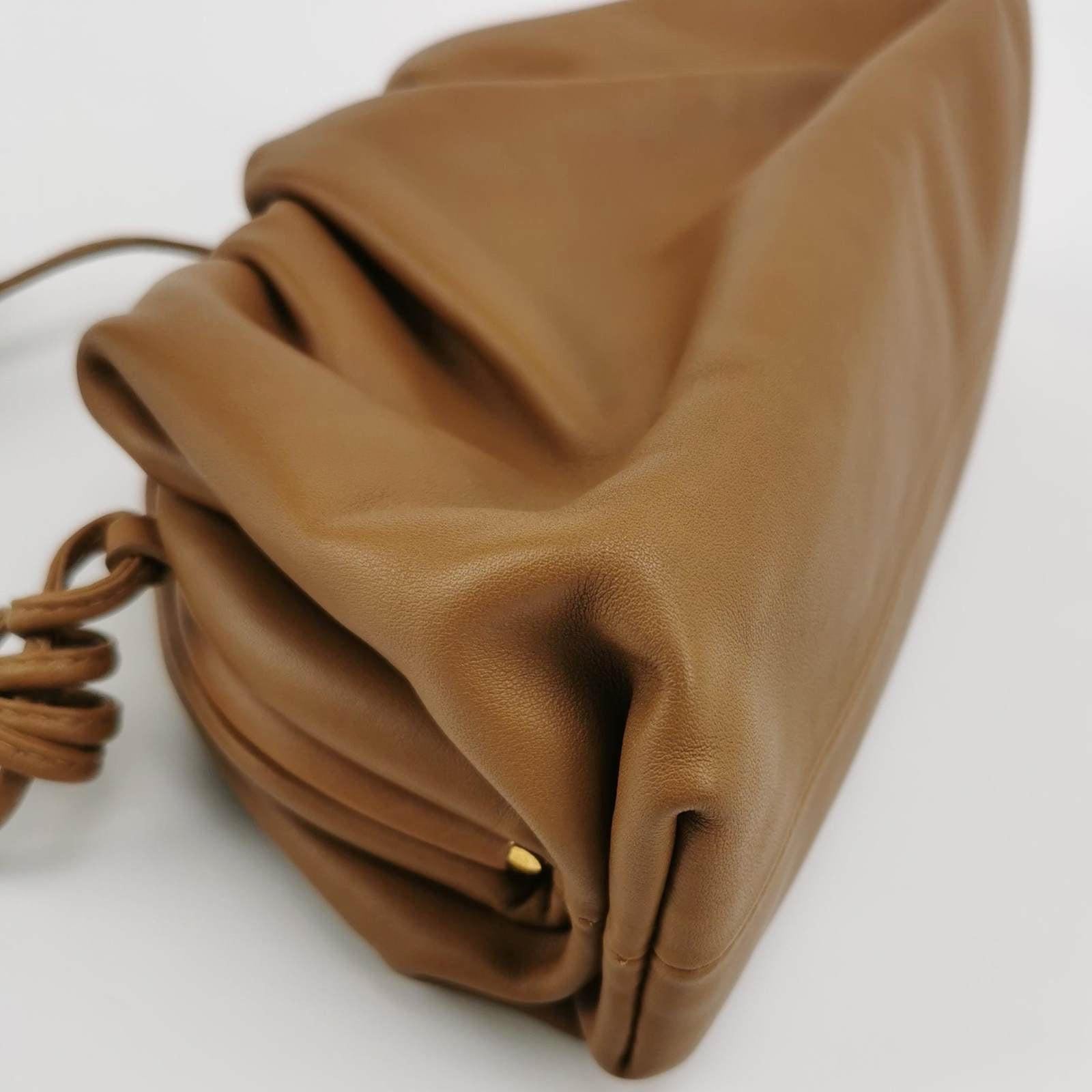 Bottega Veneta Pouch Mini Brown Leather For Sale 5