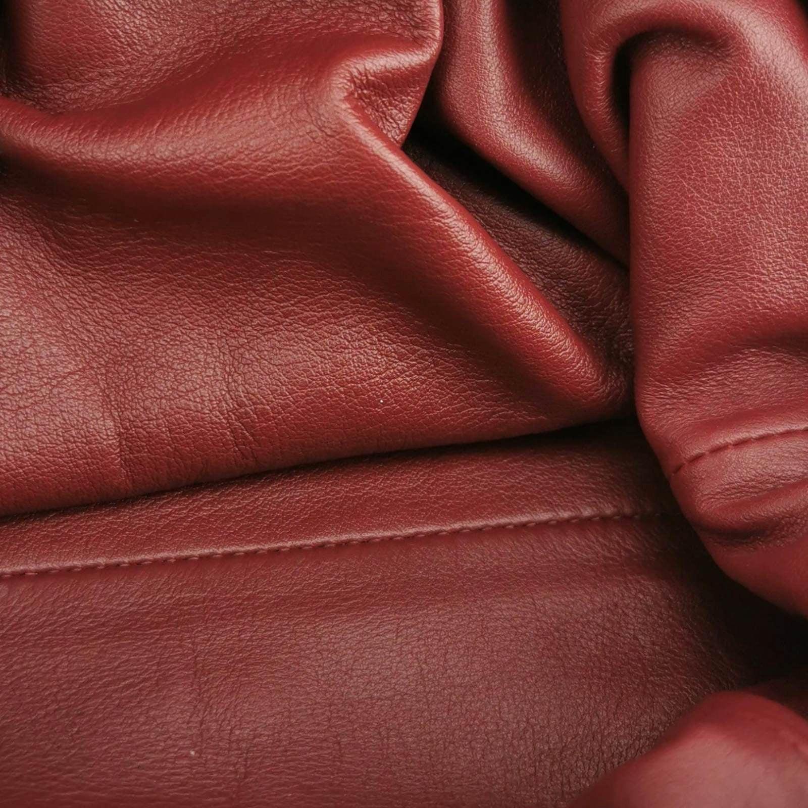 Bottega Veneta Pouch Mini Burgundy Leather For Sale 6