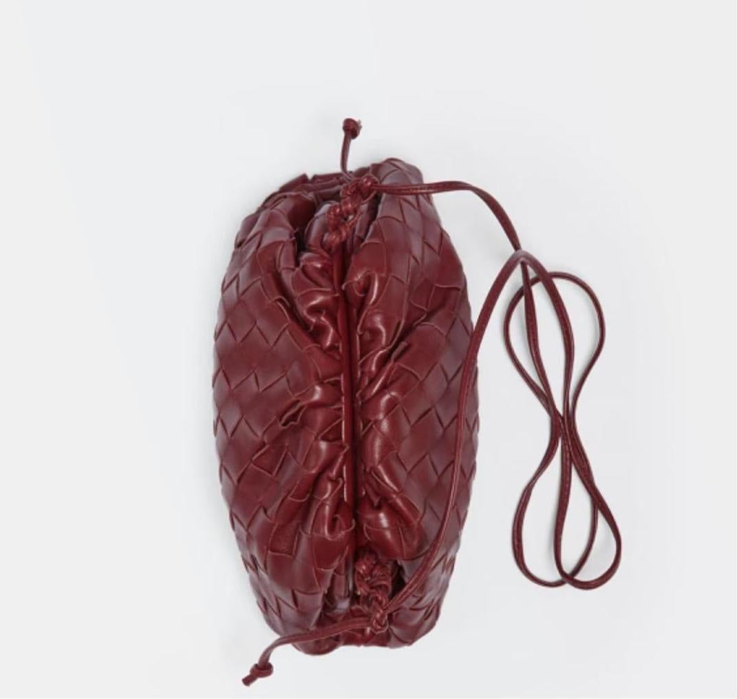 Brown Bottega Veneta Pouch Mini Intrecciato Burgundy Leather Crossbody Bag