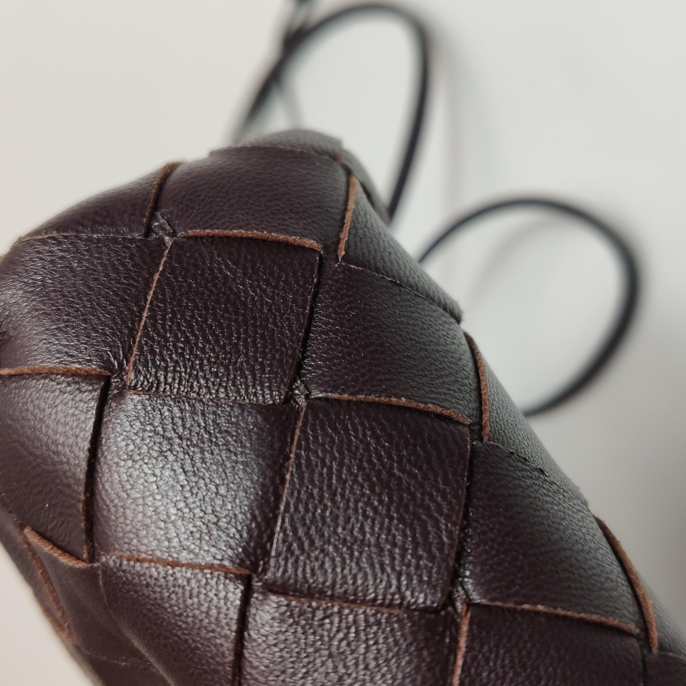 Bottega Veneta Pouch Mini Intrecciato Raisin Purple Brown Lambskin Crossbody For Sale 12