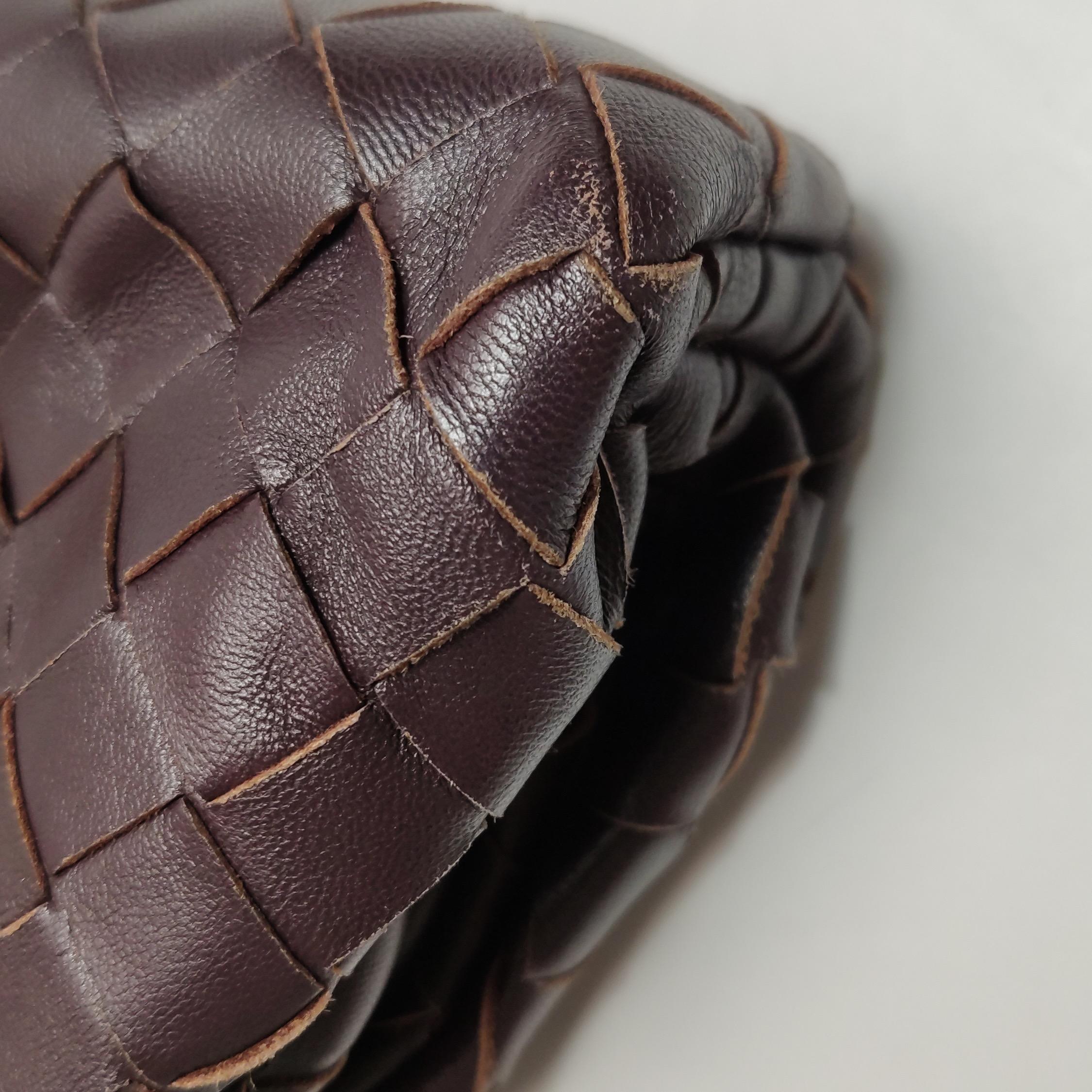 Bottega Veneta Pouch Mini Intrecciato Raisin Purple Brown Lambskin Crossbody For Sale 4
