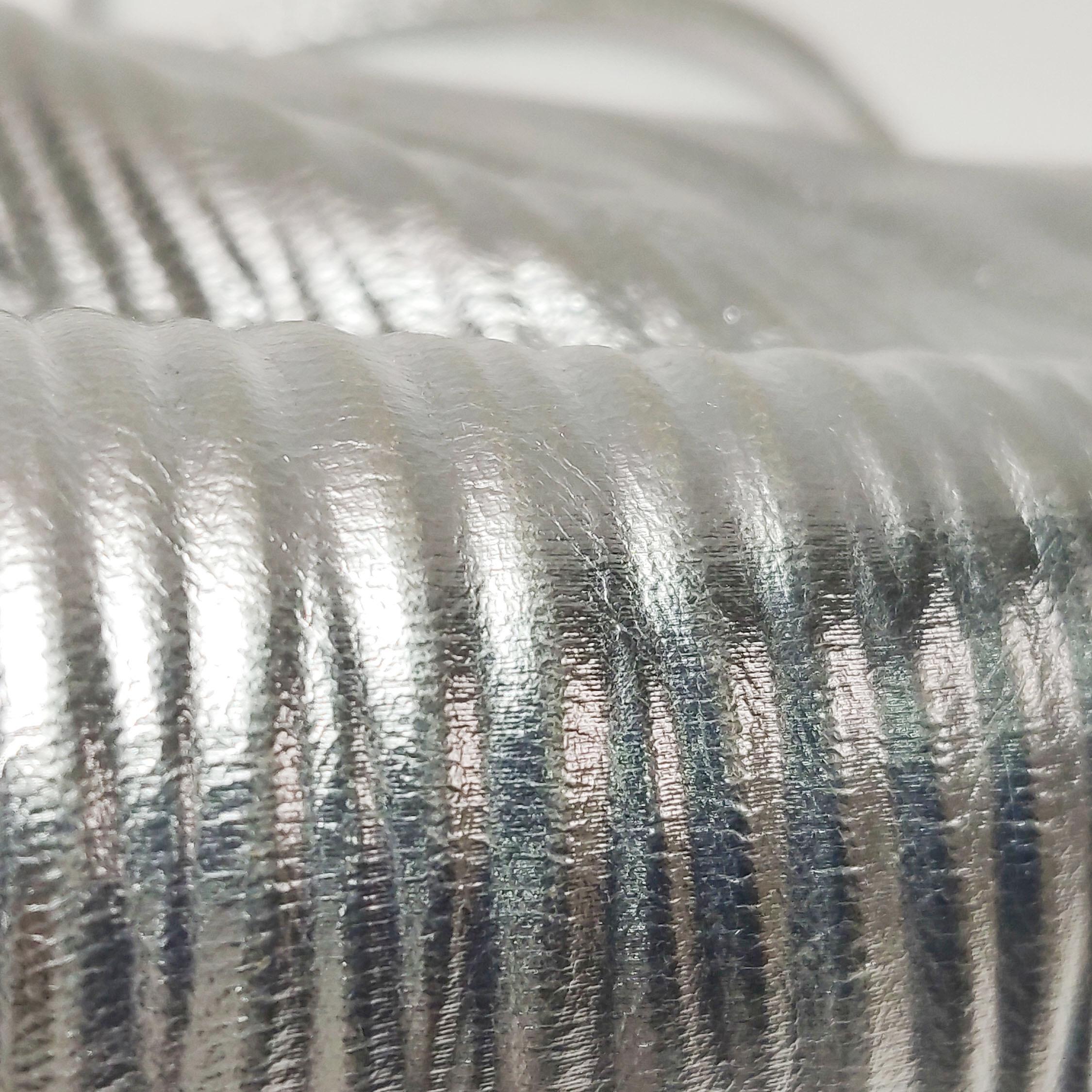 Bottega Veneta Pouch Mini sac à main en cuir Silver à motif de tronc d'arbre en vente 6