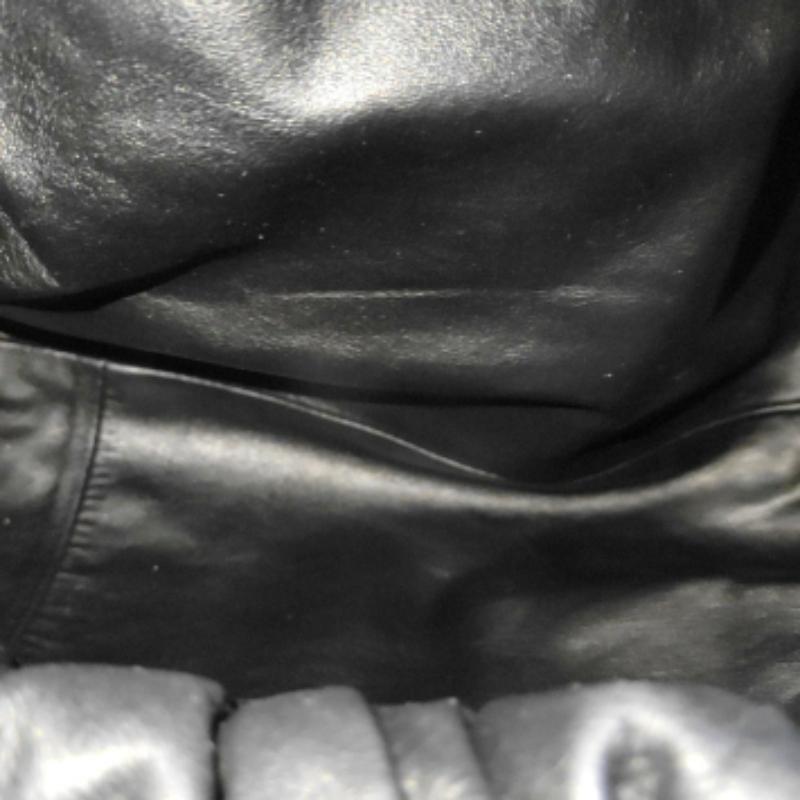 Donna Bottega Veneta Marsupio con manico grande in pelle di vitello nera in vendita