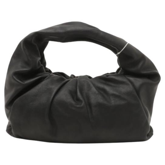 Bottega Veneta Marsupio con manico grande in pelle di vitello nera in vendita