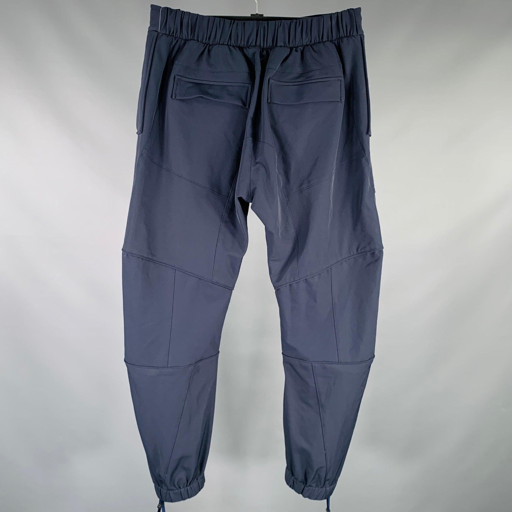 BOTTEGA VENETA Pre-Fall 2019 Size 32 Navy Polyamide Blend Casual Pants In Excellent Condition In San Francisco, CA