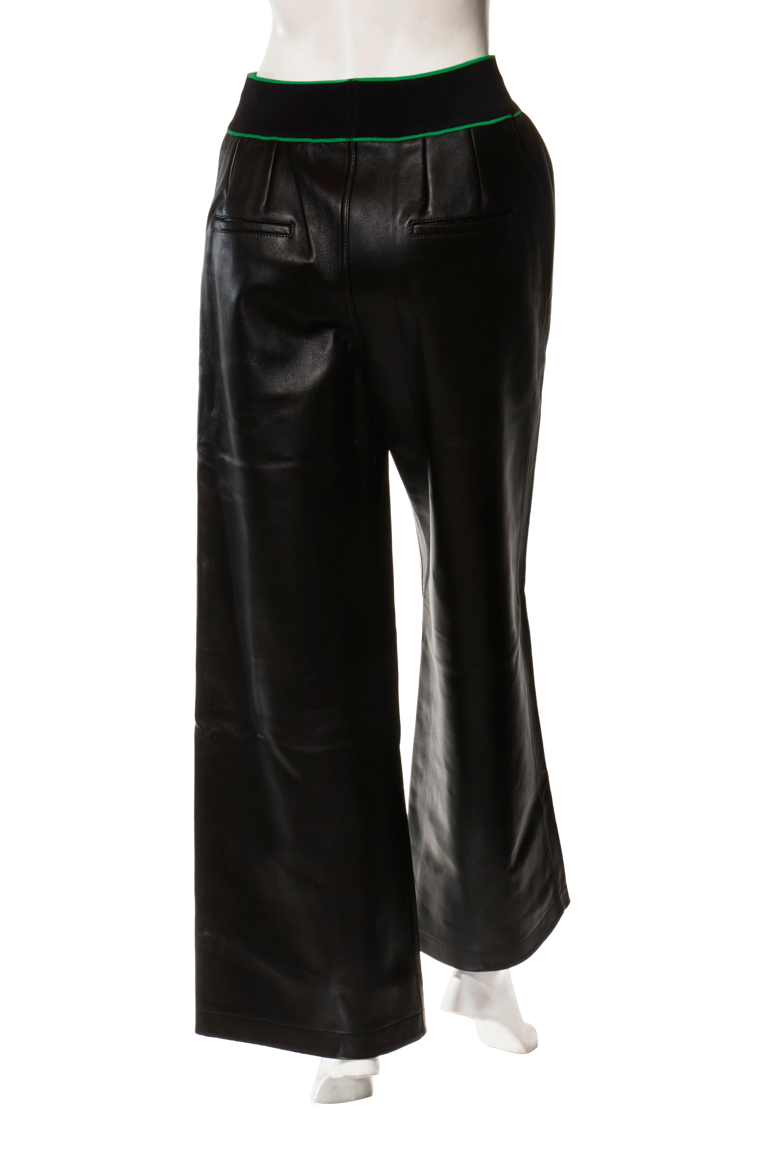 Bottega Veneta Pre-Fall 2021 Pantalones de pata ancha en piel de cordero negra XS Negro en venta